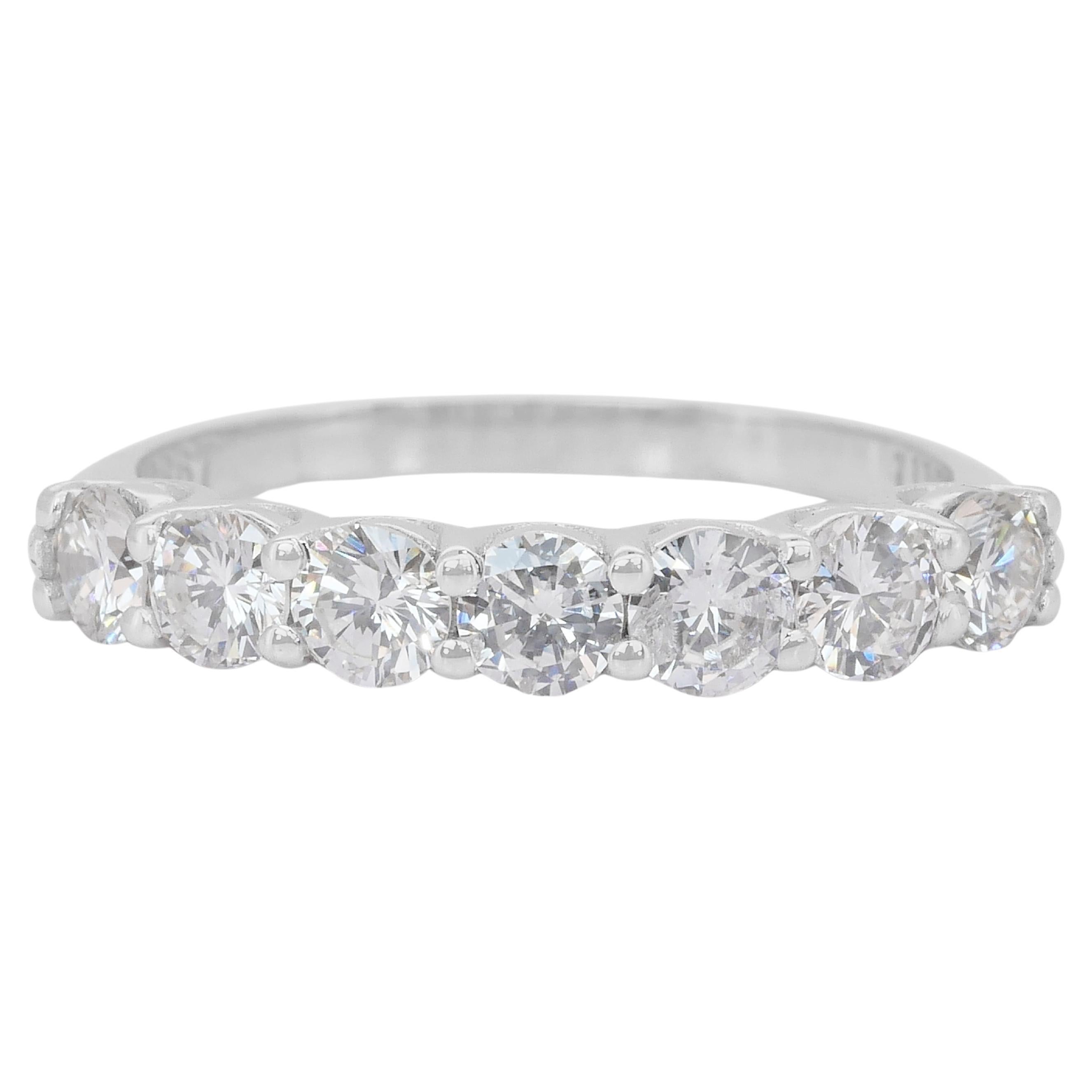 Bague intemporelle en or blanc 18 carats de 1,20 ct de diamants à 7 pierres - certifiée IGI en vente