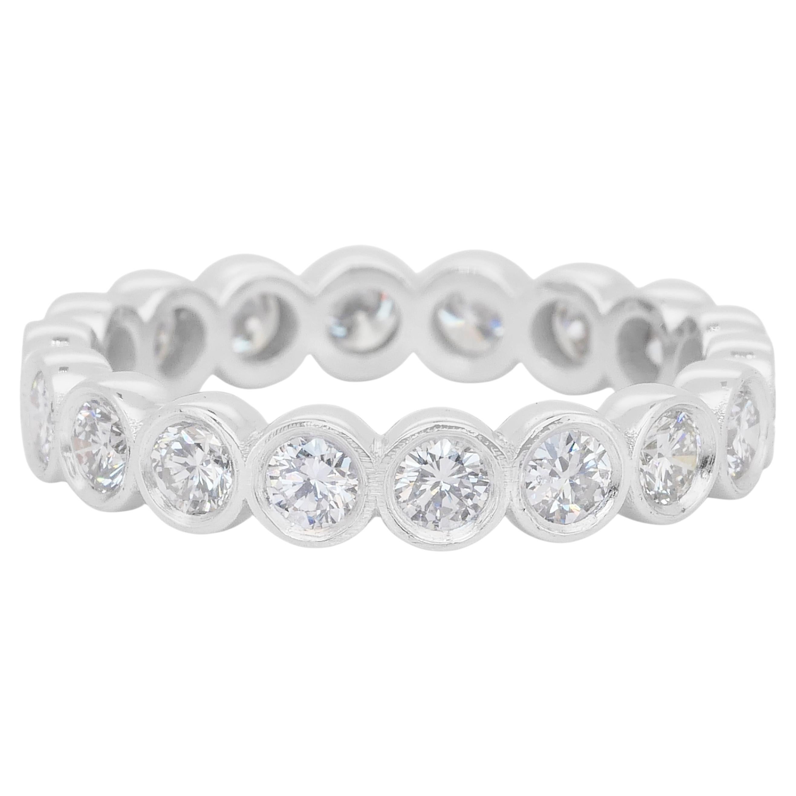 Eleg 1.46ct Diamonds Eternity Ring in oro bianco 18k - Certificato IGI in vendita