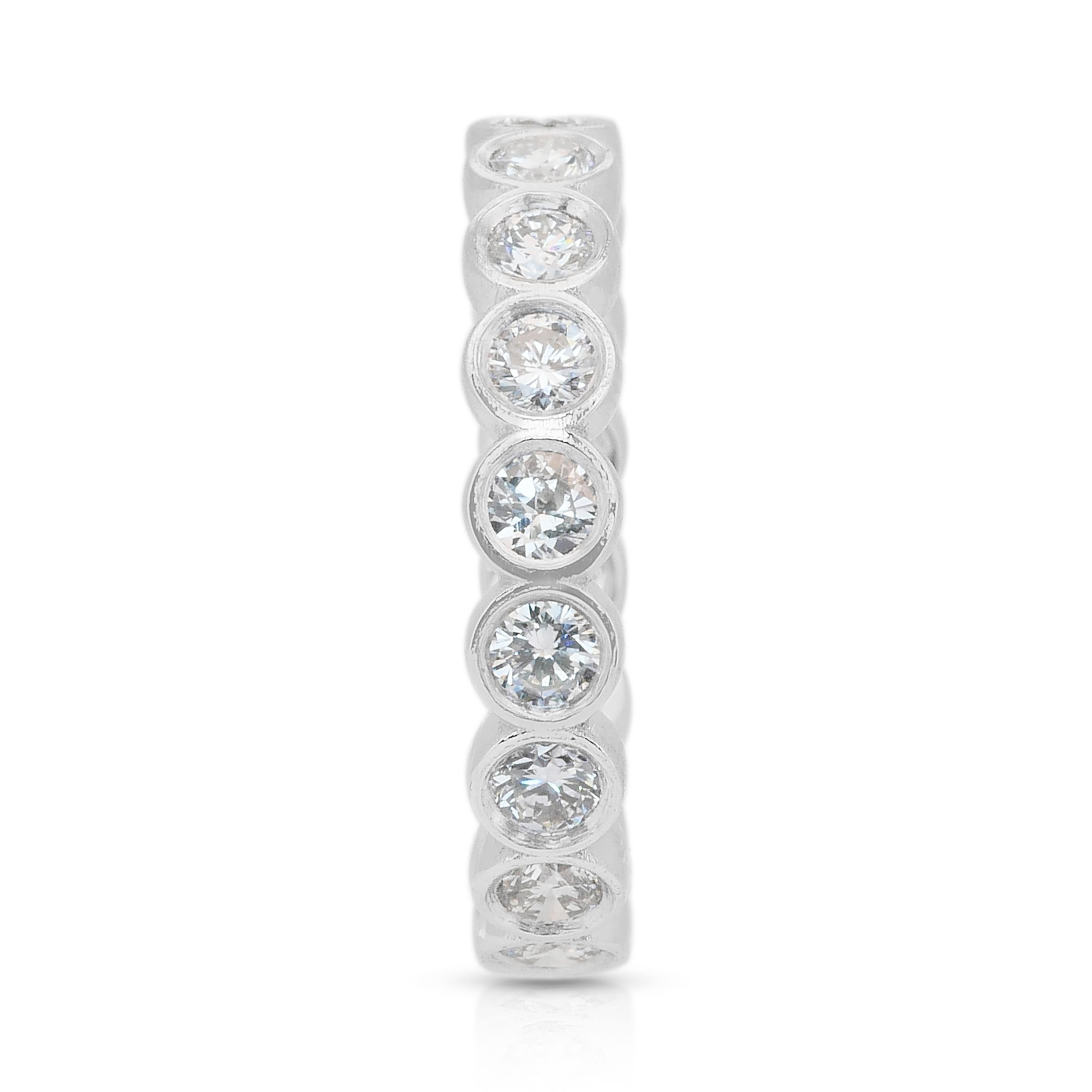Eleg 1.46ct Diamonds Eternity Ring in oro bianco 18k - Certificato IGI In condizioni Nuovo in vendita a רמת גן, IL