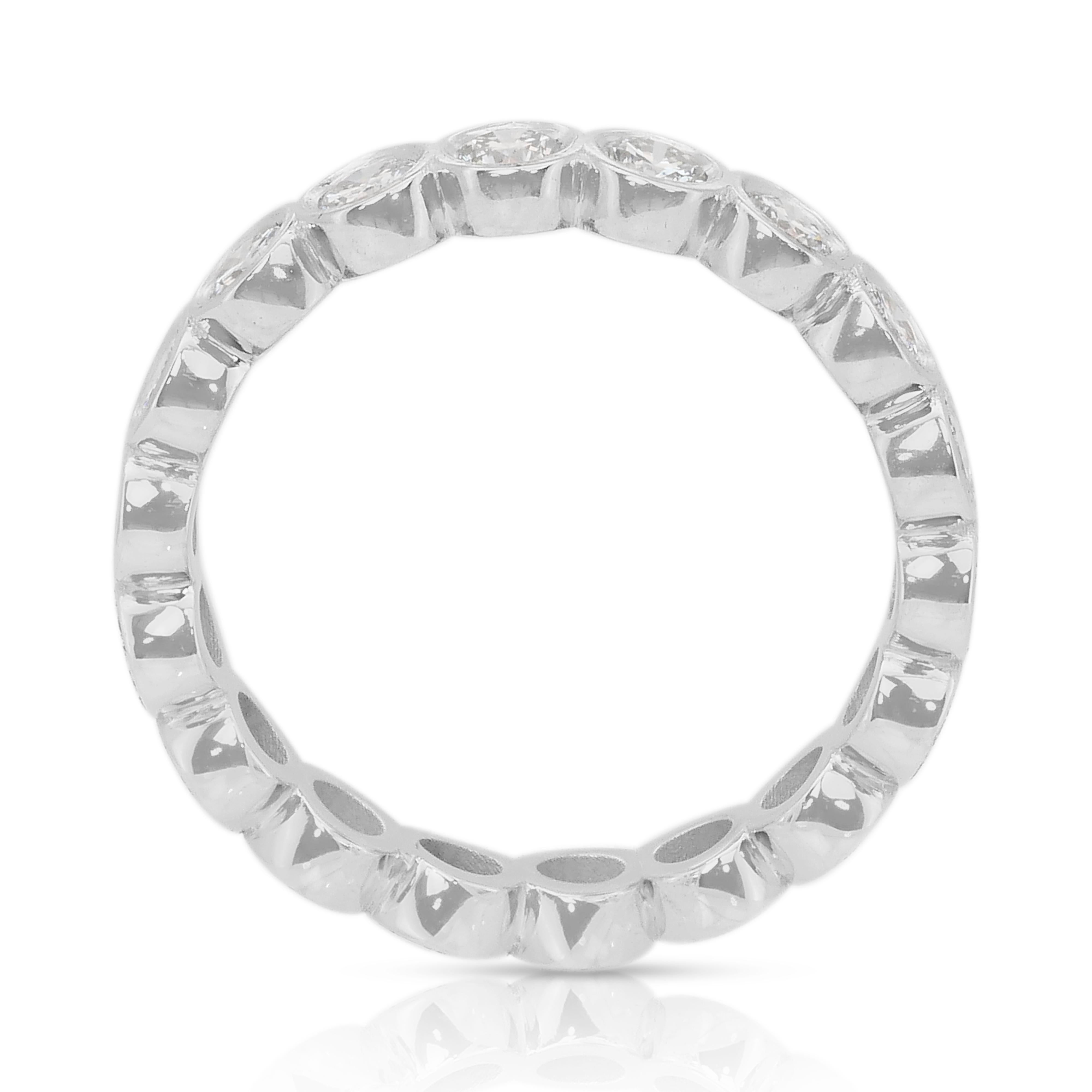 Eleg 1.46ct Diamonds Eternity Ring in oro bianco 18k - Certificato IGI in vendita 3