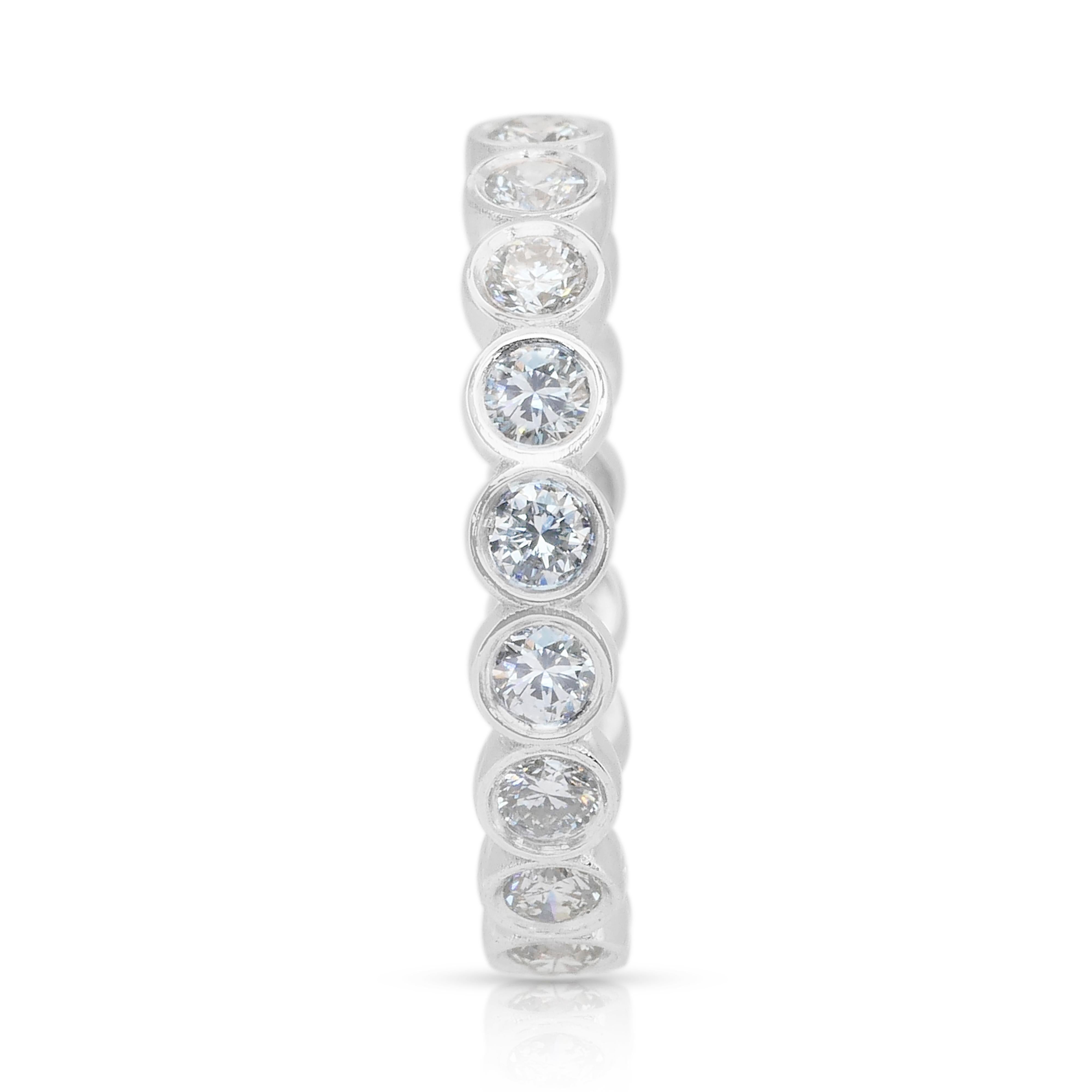 Anello a eternità con diamanti brillanti da 1,82 carati in oro bianco 14k - Certificato IGI In condizioni Nuovo in vendita a רמת גן, IL