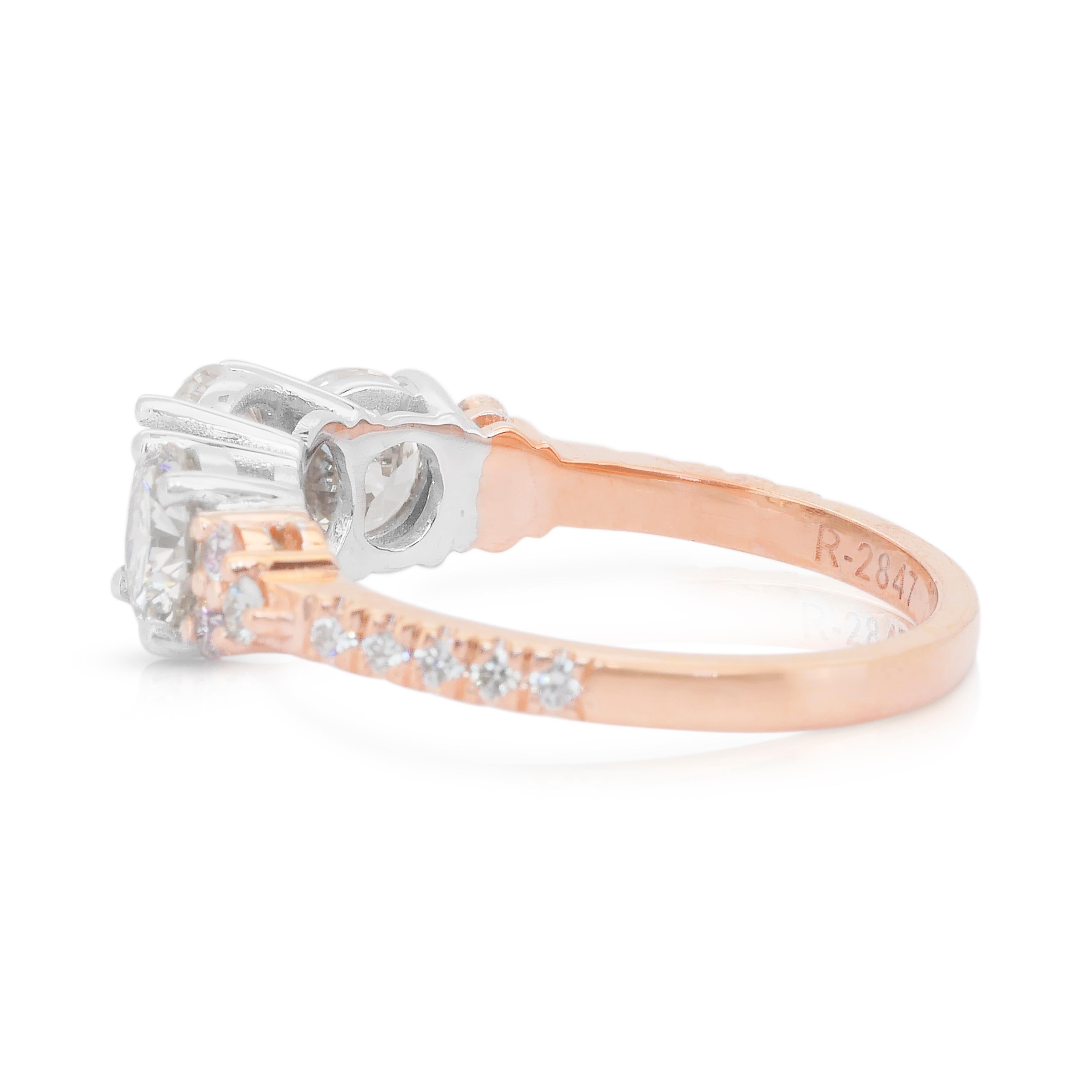 Luxueuse bague à 3 pierres en or rose et blanc 18 carats de 2,35 ct de diamants - certifiée IGI Pour femmes en vente