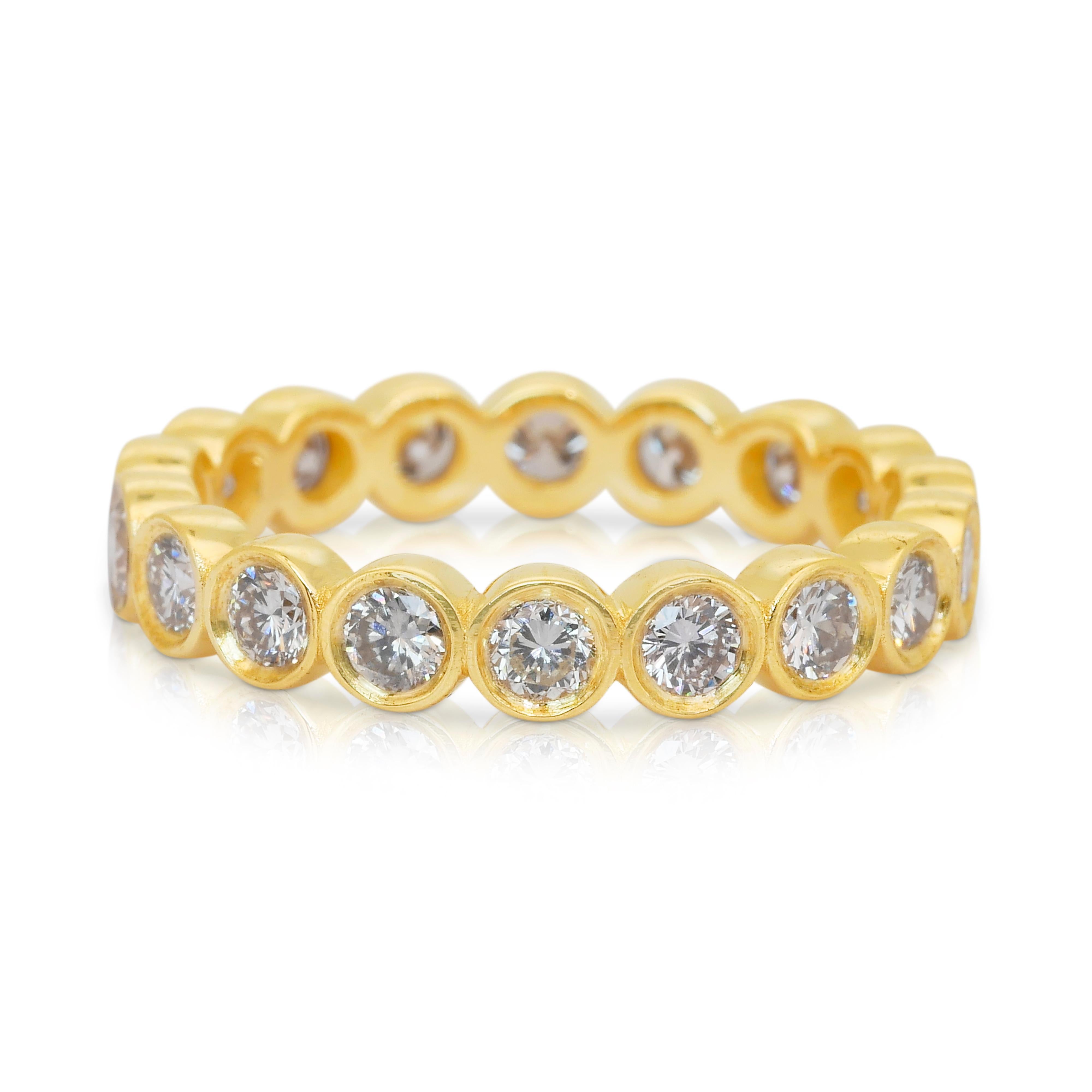 Anello Eternità senza tempo con 1,35 carati di diamanti in oro giallo 18 carati - Certificato IGI In condizioni Nuovo in vendita a רמת גן, IL