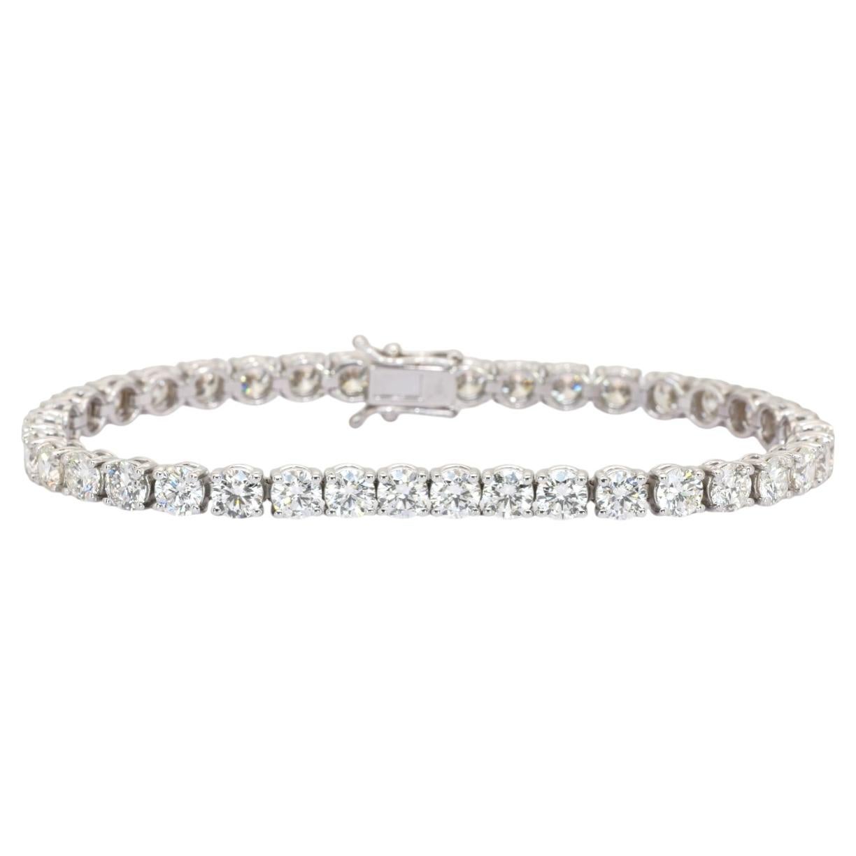 11.53 Carats IGI Certified 18k White Gold Diamond Tennis Bracelet For Sale