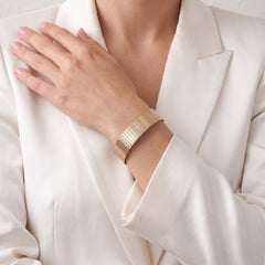 61.37 Grams 18k Yellow Gold Bangle
