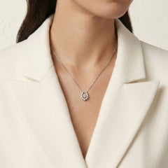Precioso collar con colgante en forma de herradura «Dancing» con un diamante natural de 0,45 ct