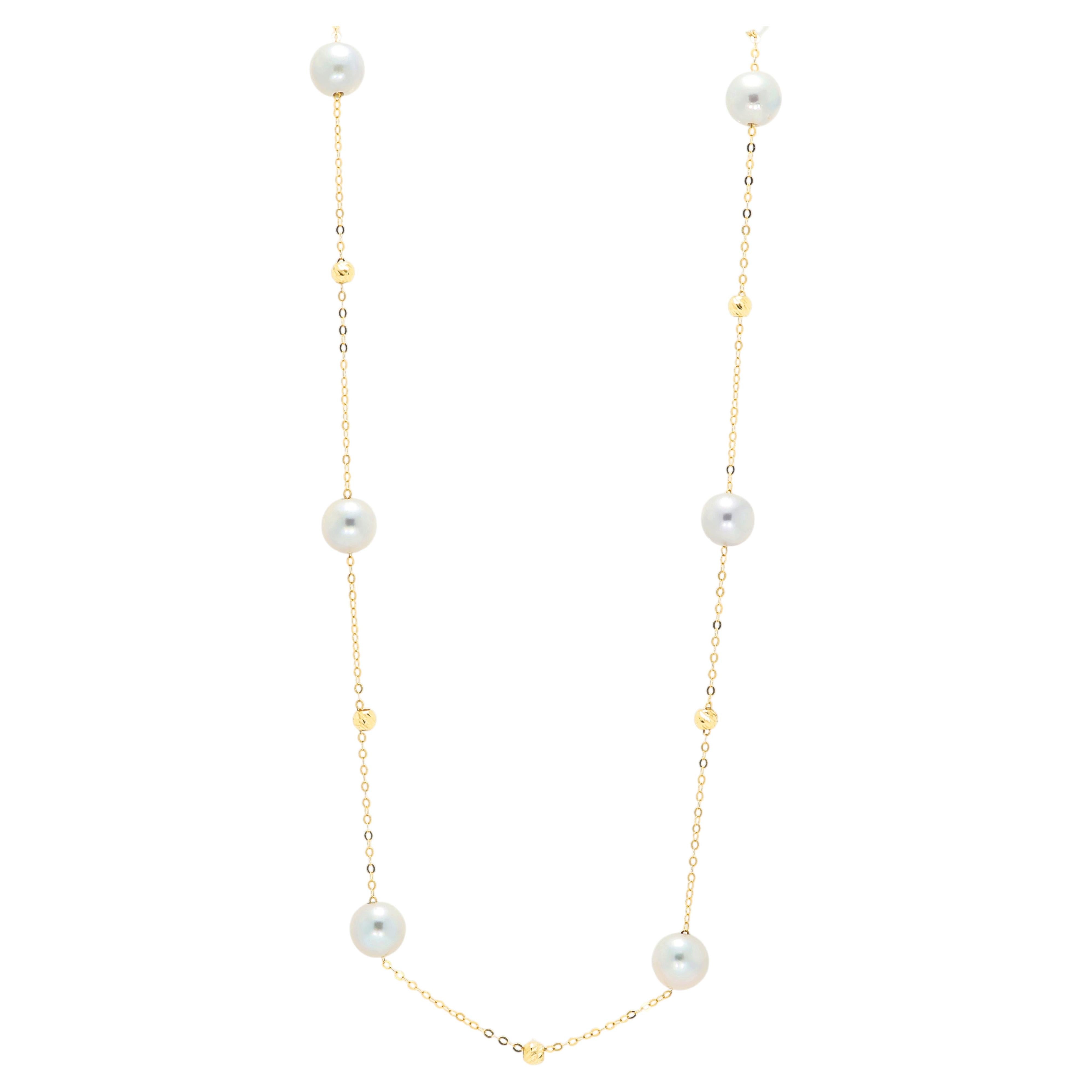 Charming 5.5mm to 6mm Grey Freshwater Pearl Necklace in 18K Yellow Gold