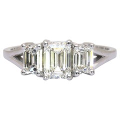1.72 Carats IGI Certified 18k White Gold Natural Diamond 3-Stone Ring