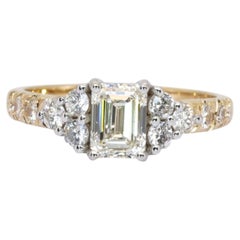 1.61 Carats IGI-Certified 18k Yellow & White Gold Diamond Emerald Cut Pave Ring