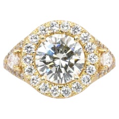 3.38 Carats IGI Certified 18k Yellow Gold Natural Diamond Halo Ring