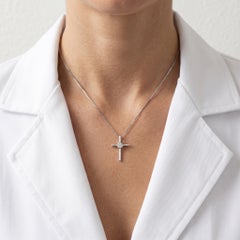 Graceful 0.09ct Round Natural Diamond Cluster Cross Pendant Necklace