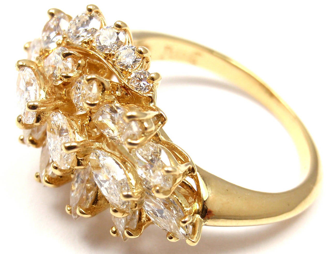 Piaget Diamond Gold Cocktail Ring In New Condition In Holland, PA