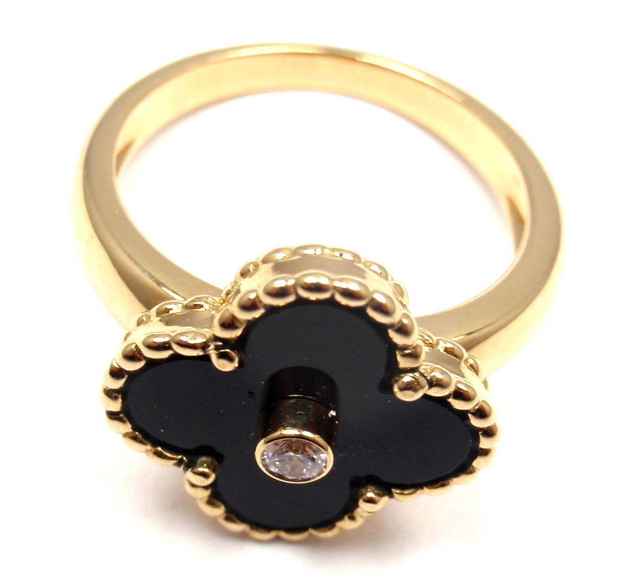 Van Cleef & Arpels Vintage Alhambra Onyx Diamond Yellow Gold Ring 3
