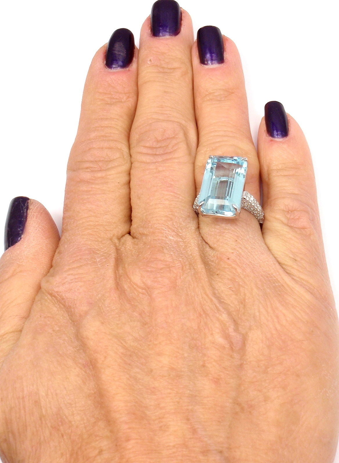 Large Aquamarine Diamond Gold Ring 3