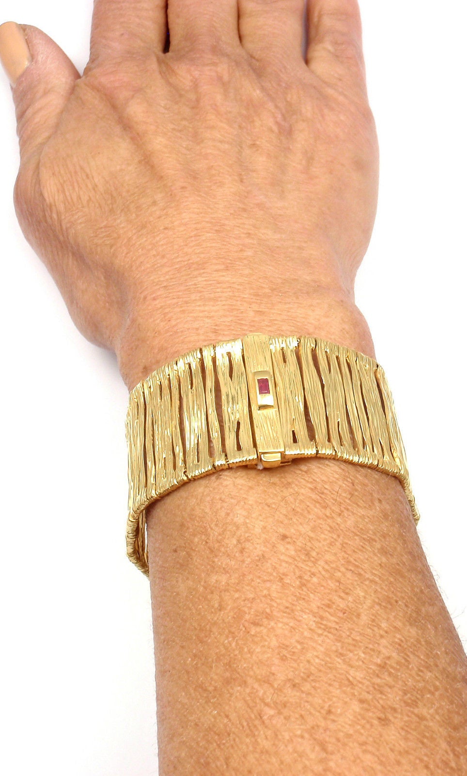 Roberto Coin Elephant Skin Wide Gold Bracelet 4