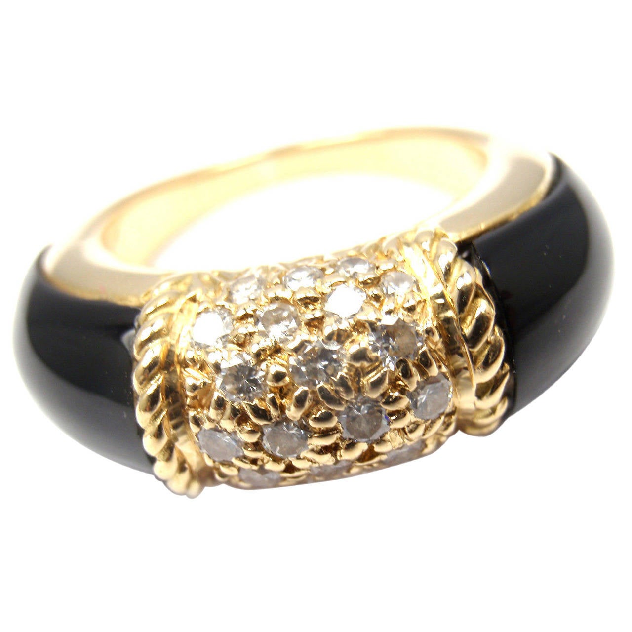 Van Cleef & Arpels Black Onyx Diamond Yellow Gold Ring