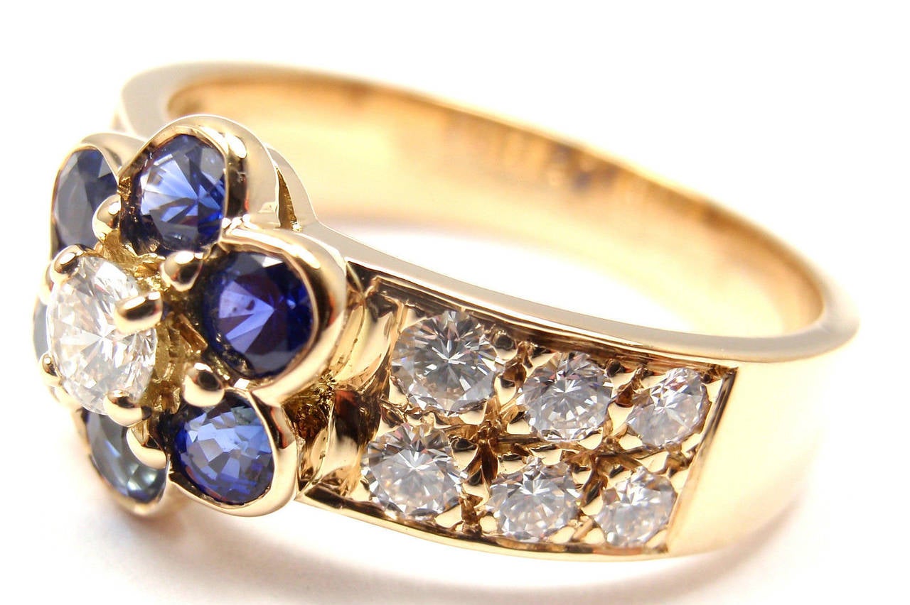 Women's Van Cleef & Arpels Sapphire Diamond Gold Fleurette Flower Ring