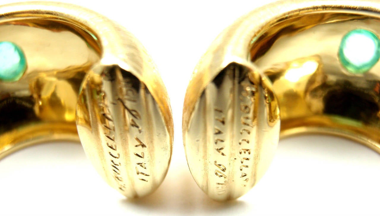 Mario Buccellati Emerald Yellow Gold Hoop Earrings In New Condition In Holland, PA
