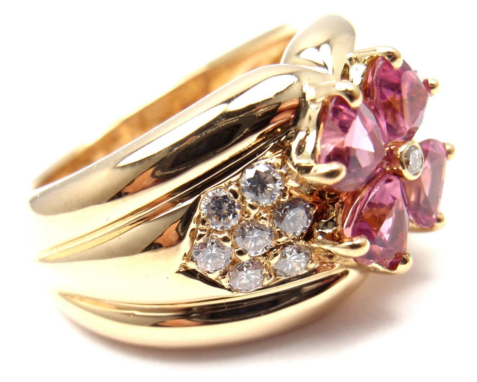 Van Cleef & Arpels Pink Sapphire Diamond Gold Flower Ring In New Condition In Southampton, PA