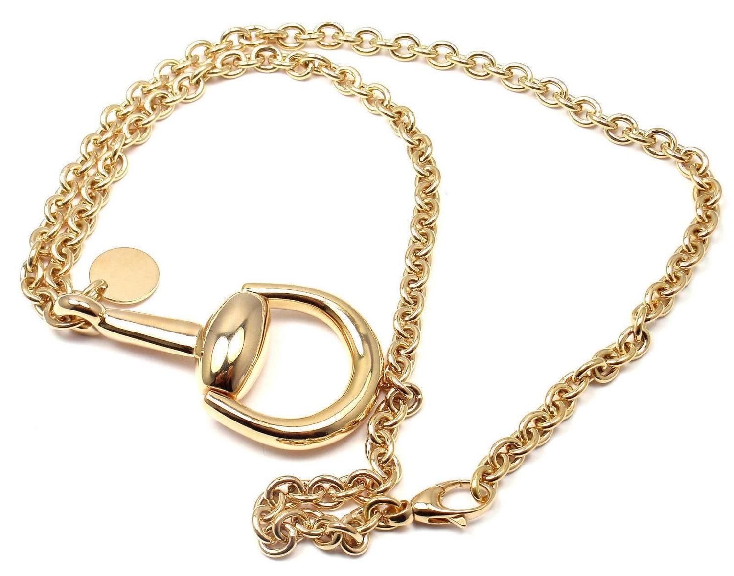 Gucci Gold Horsebit Pendant Link Necklace at 1stdibs