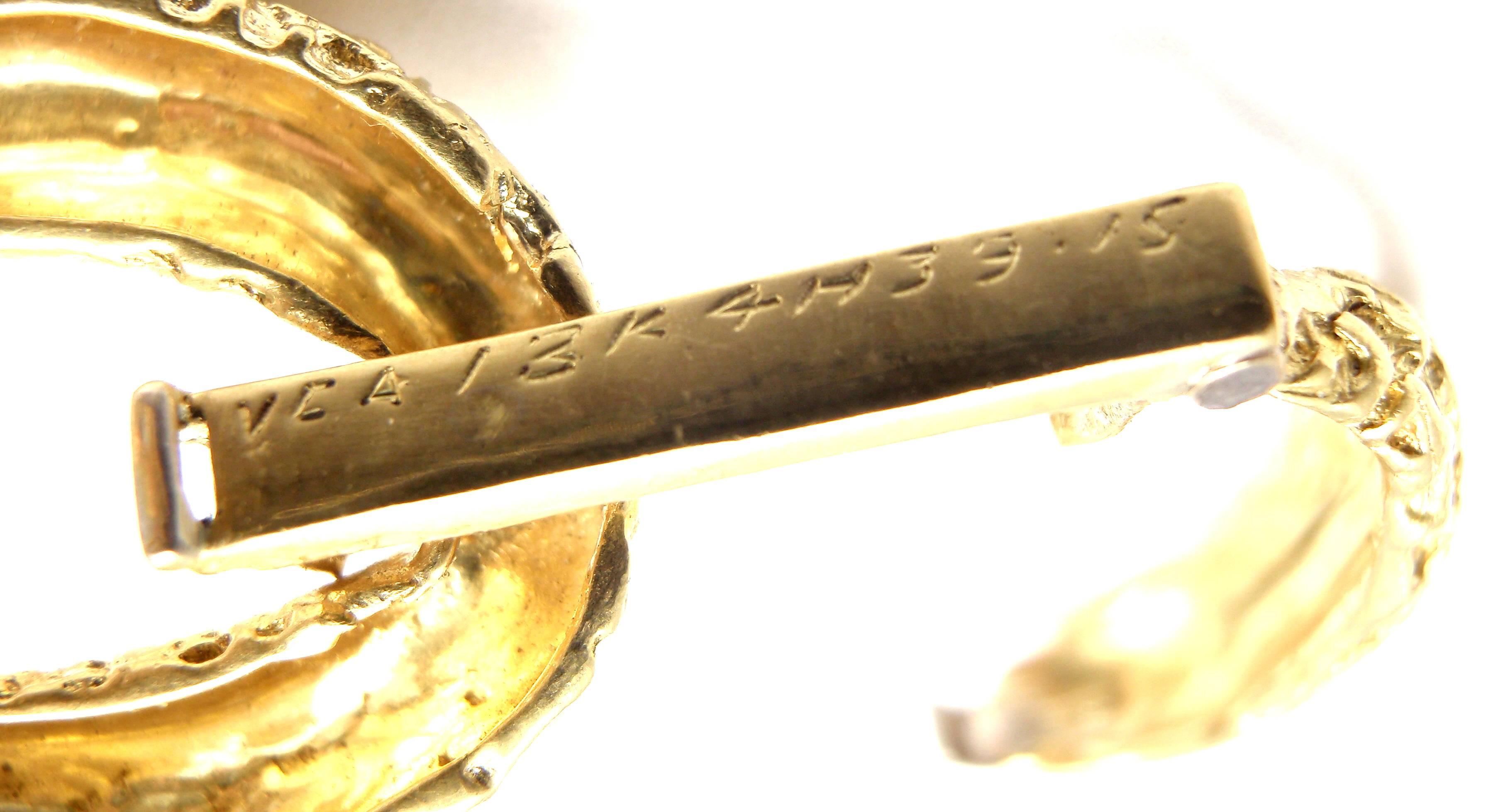Van Cleef & Arpels Textured Gold Link Bracelet 1
