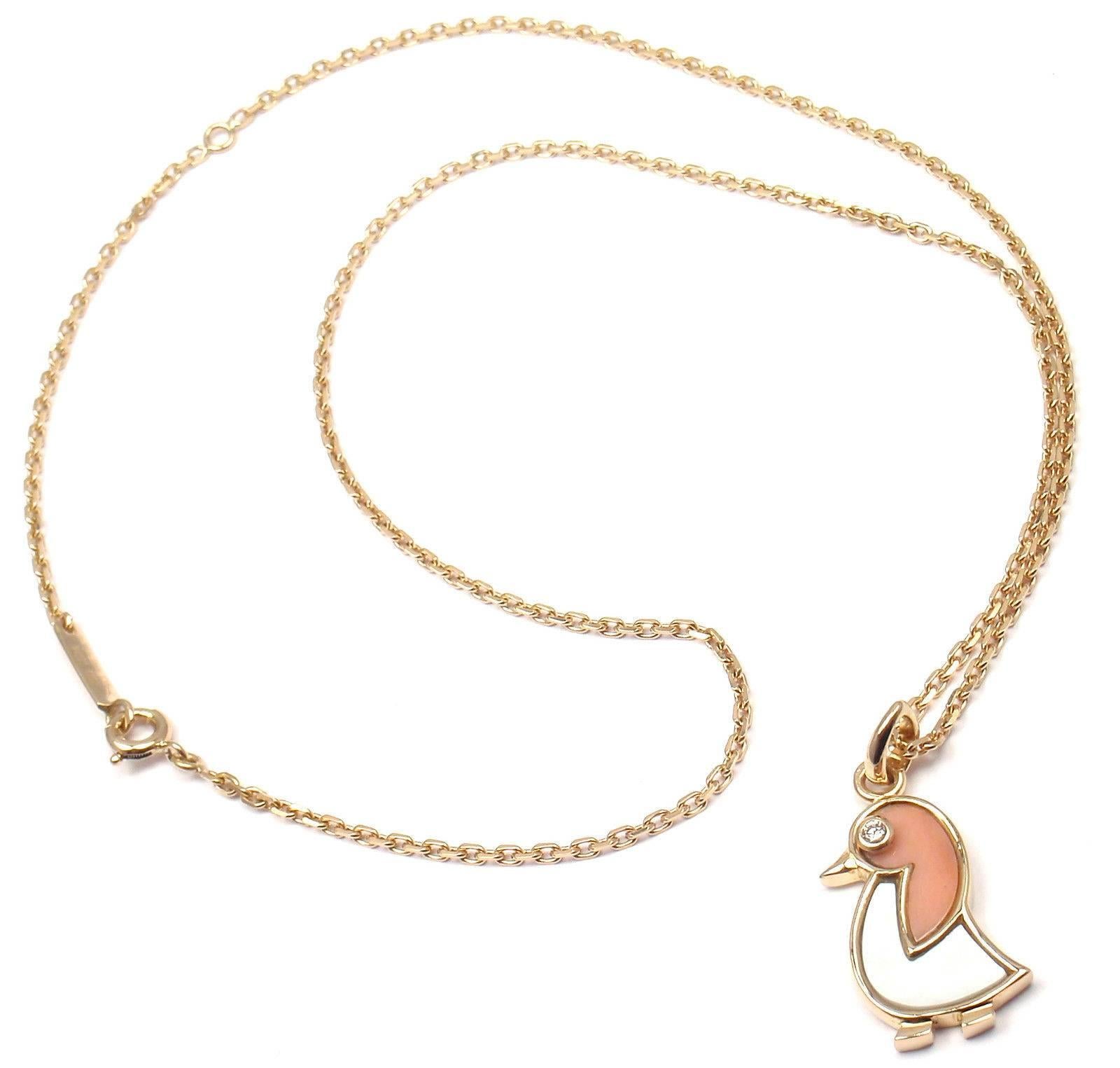 Van Cleef & Arpels Coral Mother Of Pearl Diamond Gold Pendant Necklace In New Condition In Holland, PA