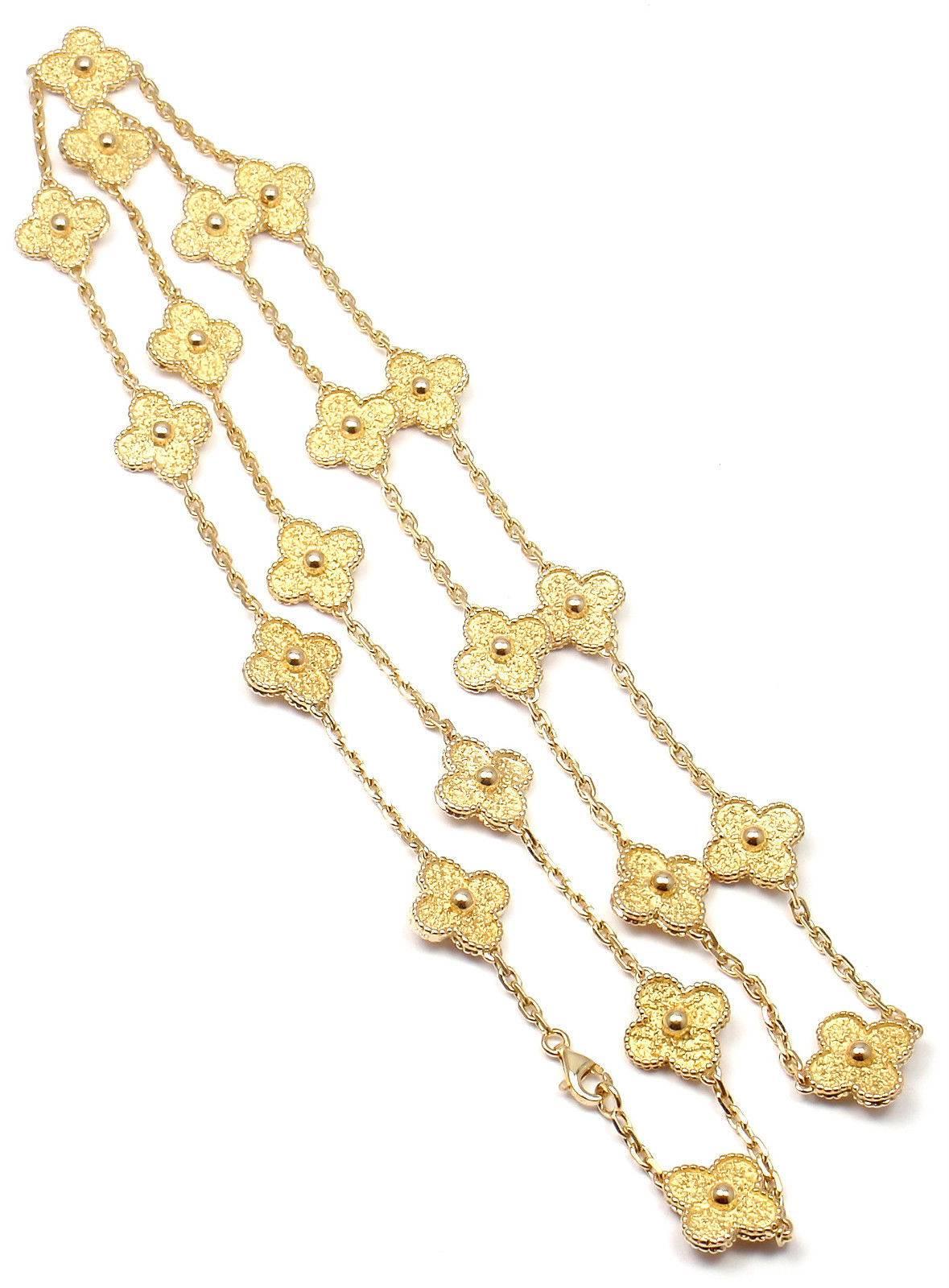 Van Cleef & Arpels Vintage Alhambra Gold 20 Motif Necklace In New Condition In Holland, PA