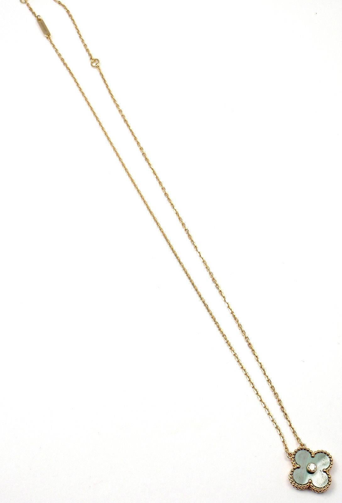 Van Cleef & Arpels Limited Edition Alhambra Diamond Malachite Gold Necklace 1