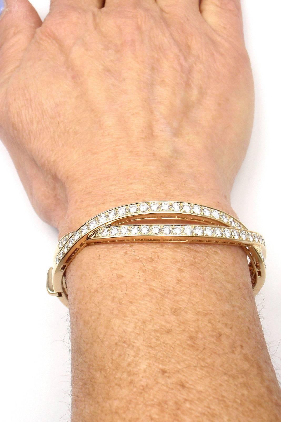 Van Cleef & Arpels Diamond Gold Bangle Bracelet 2