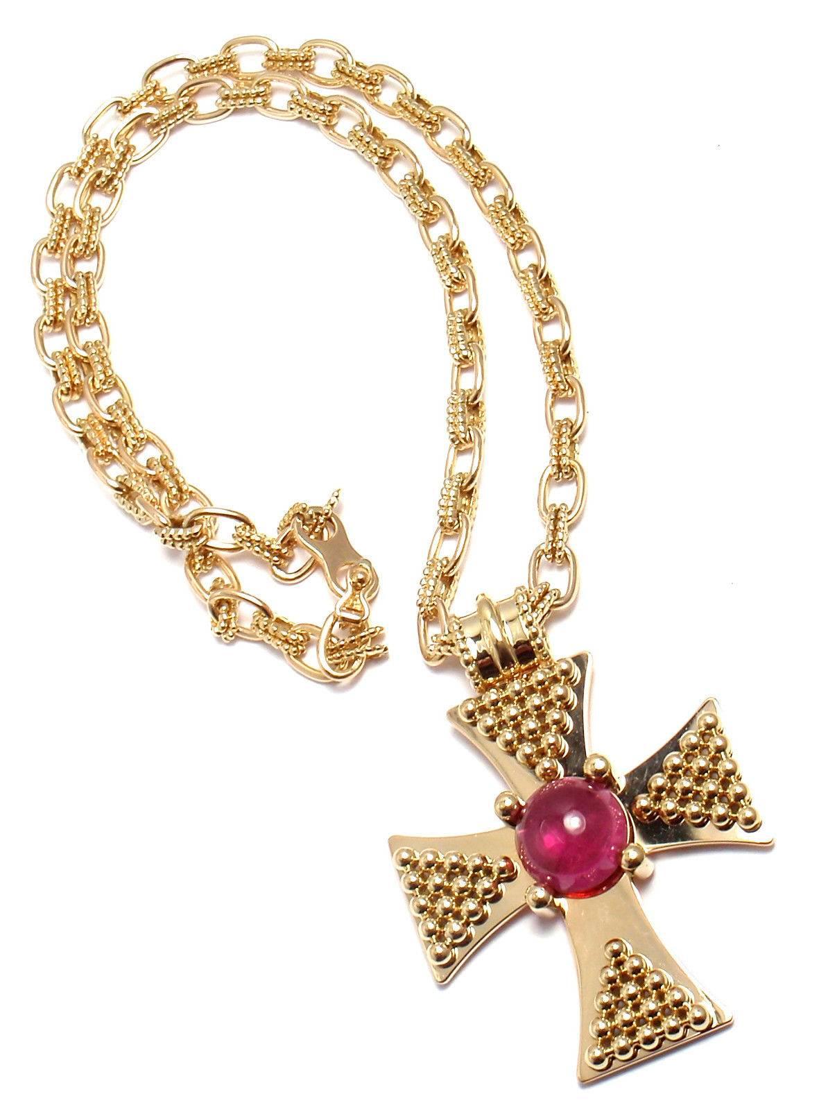 18k Yellow Gold Pink Tourmaline Maltese Cross Pendant Necklace by Chanel. 
With 1 round cabochon pink tourmaline 13mm

Details: 
Length: 18