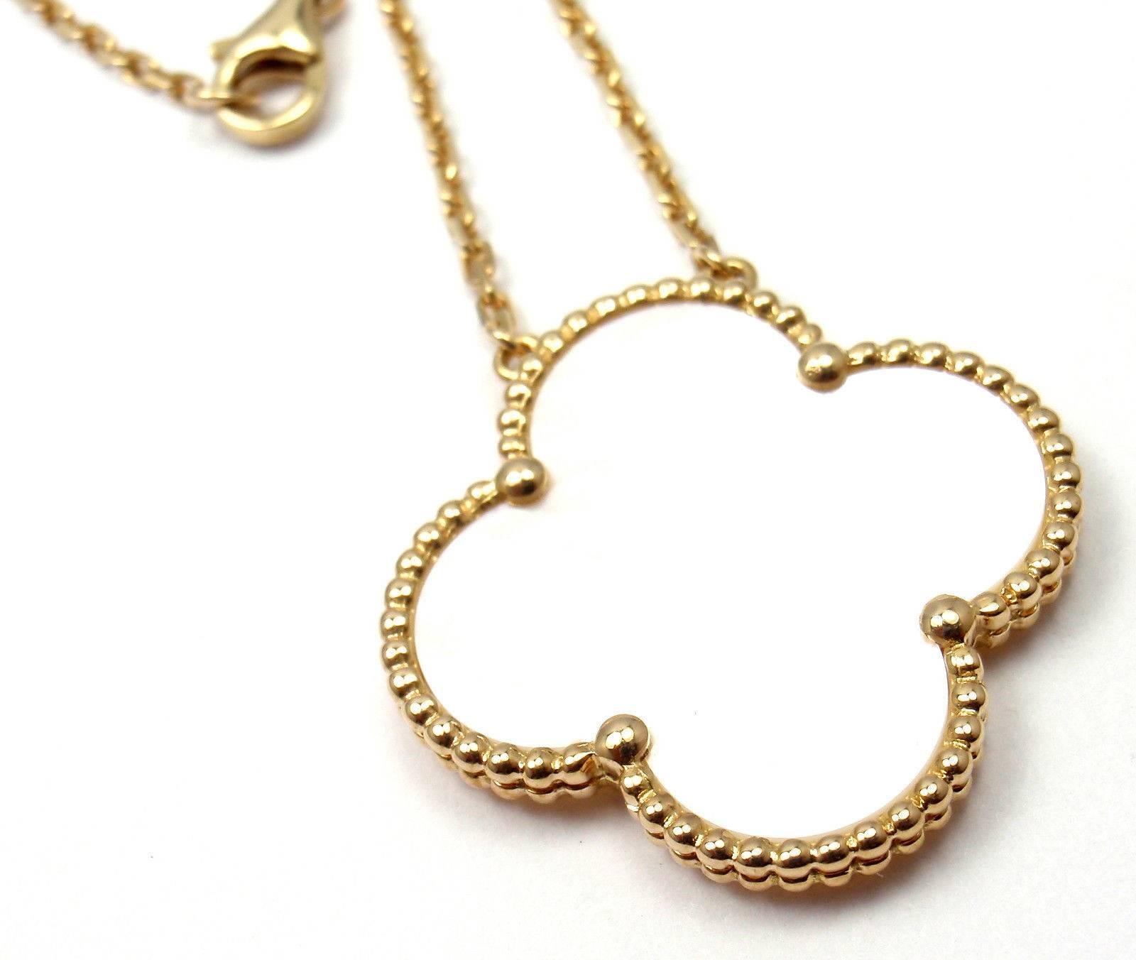 Women's or Men's Van Cleef & Arpels Magic Alhambra Mother Of Pearl Gold Pendant Necklace