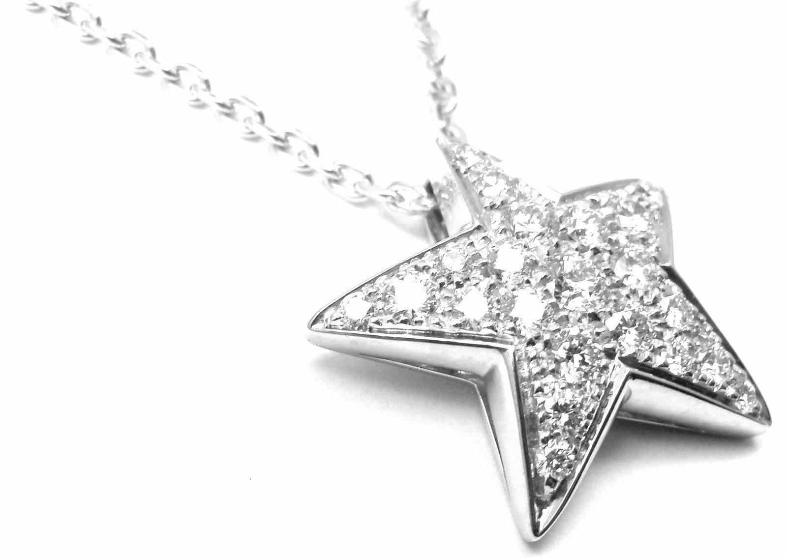 star necklace chanel
