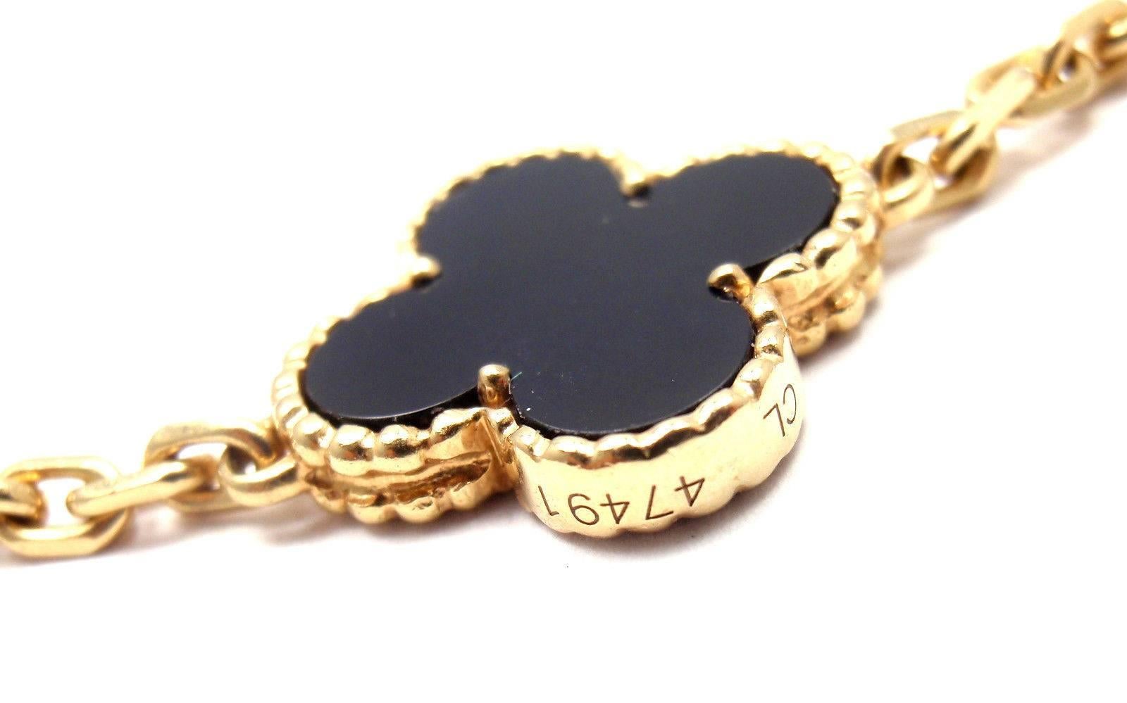 Van Cleef & Arpels Vintage Alhambra Onyx Gold 10 Motif Necklace In New Condition In Holland, PA
