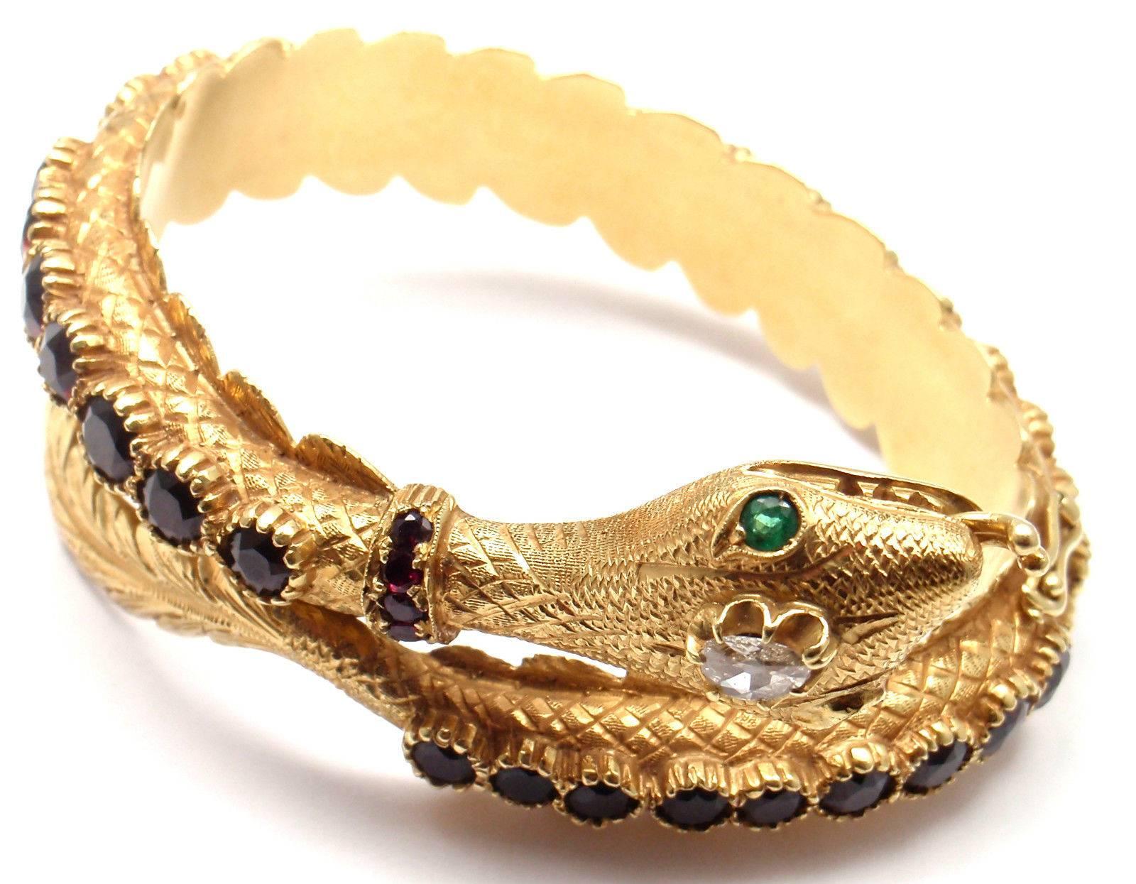 1960s Giulio Nardi Venetian Garnet Emerald Diamond Gold Snake Bangle Bracelet In New Condition In Holland, PA