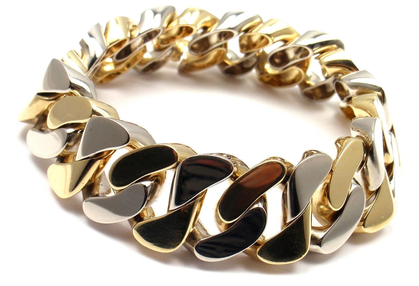 18k Gelb und Weißgold schwere Kandare Link Armband von Van Cleef & Arpels. 

Einzelheiten: 
Länge: 7.5" 
Breite: 3/4"
Gewicht: 119.2 Gramm 
Gestempelte Punzierungen: VCA 750 121355 Französische Punzen

*Freier Versand innerhalb der