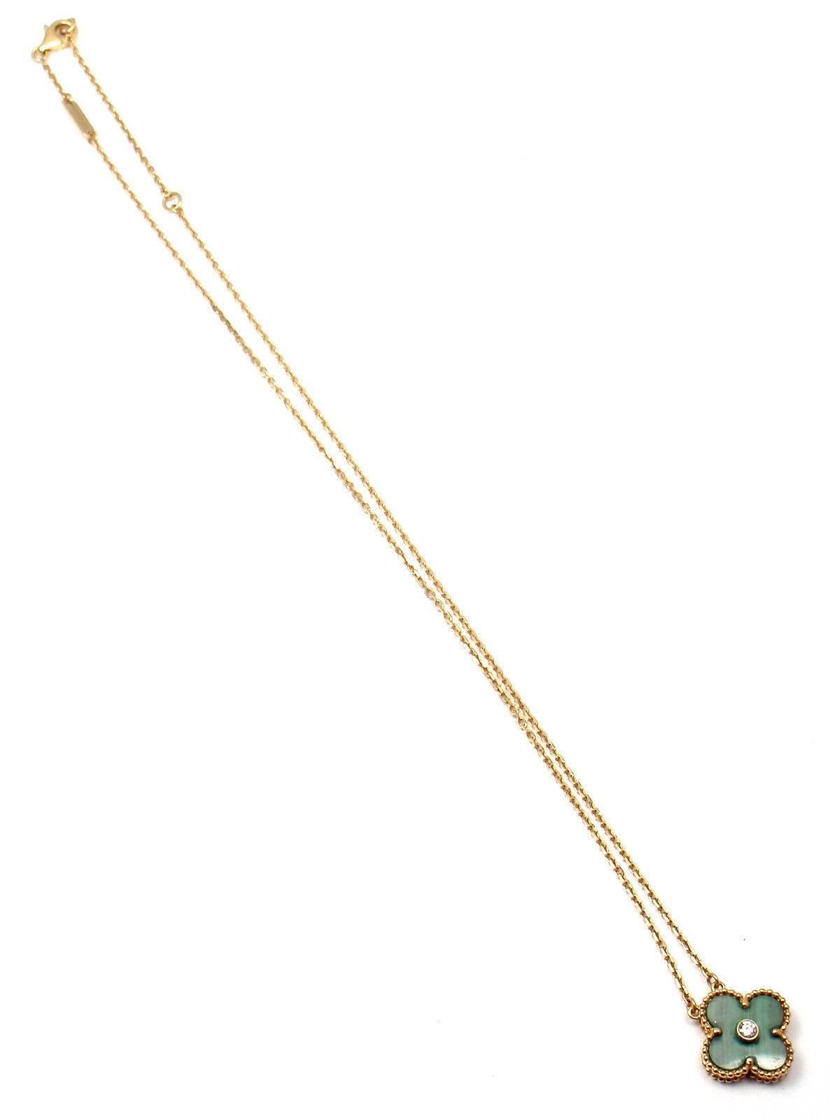 Van Cleef & Arpels Limited Edition Alhambra Malachite Diamond Gold Necklace 1