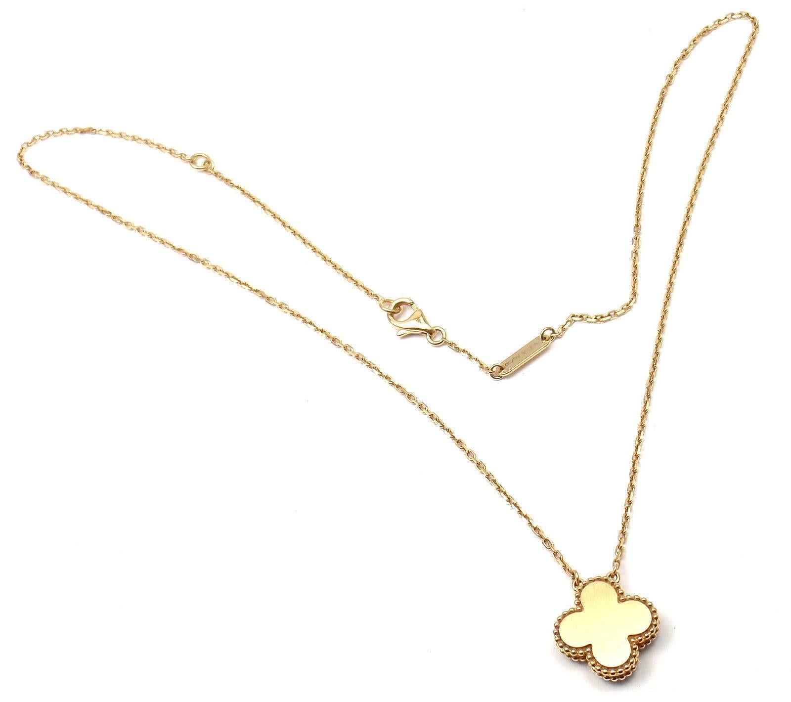 Van Cleef & Arpels Limited Edition Alhambra Malachite Diamond Gold Necklace 2