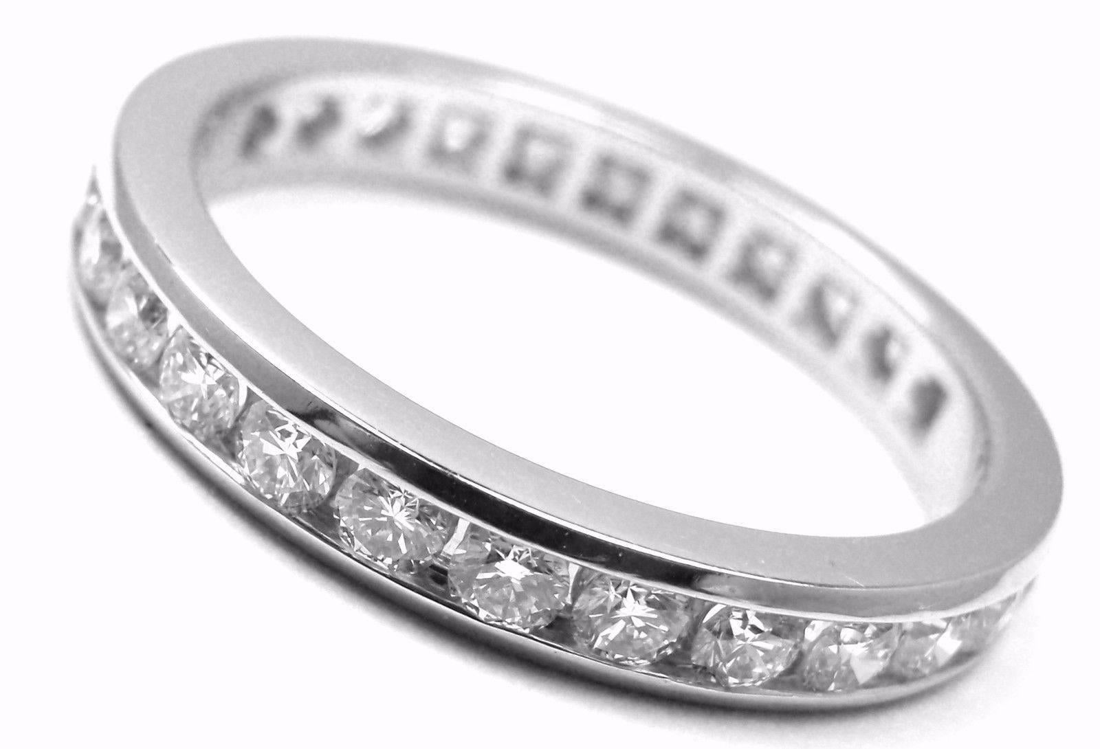 Tiffany & Co Platinum Diamond Full Circle 3mm Band Ring.
With Round brilliant cut diamonds VS1 clarity, E color total weight approx. 1ct

Measurements:
Ring Size: 7.5
Weight: 4.8 grams
Band Width: 3mm
Stamped Hallmarks: Tiffany & Co. PT950
*