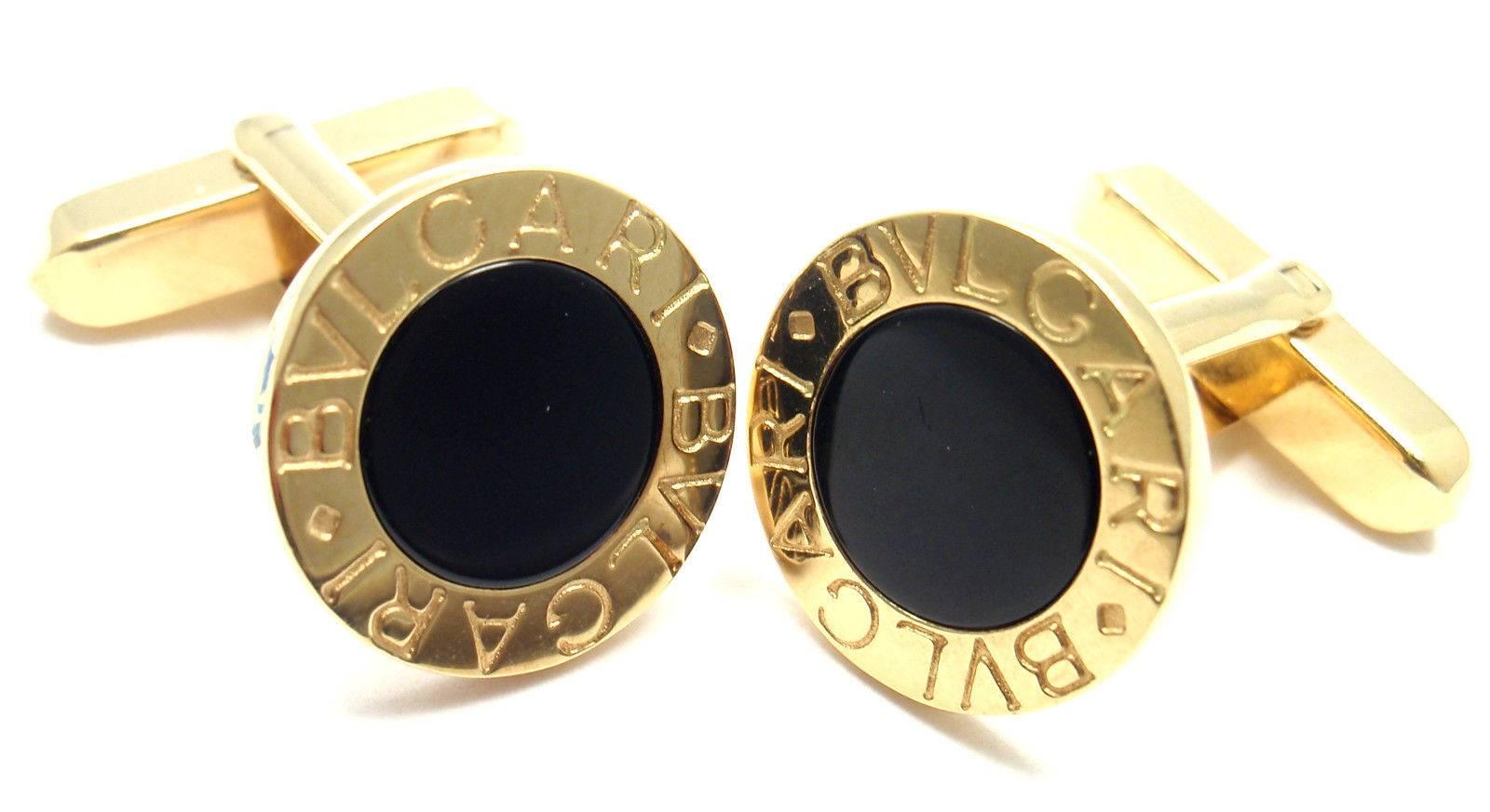 18k Yellow Gold Black Onyx Cufflinks by Bulgari. 
With 2 Black Onyx stones.

Details: 
Measurements: 15mm x 26mm
Weight: 12.1 grams
Stamped Hallmarks: Bvlgari 750 Made in Italy
*Free Shipping within the United States*

YOUR PRICE: