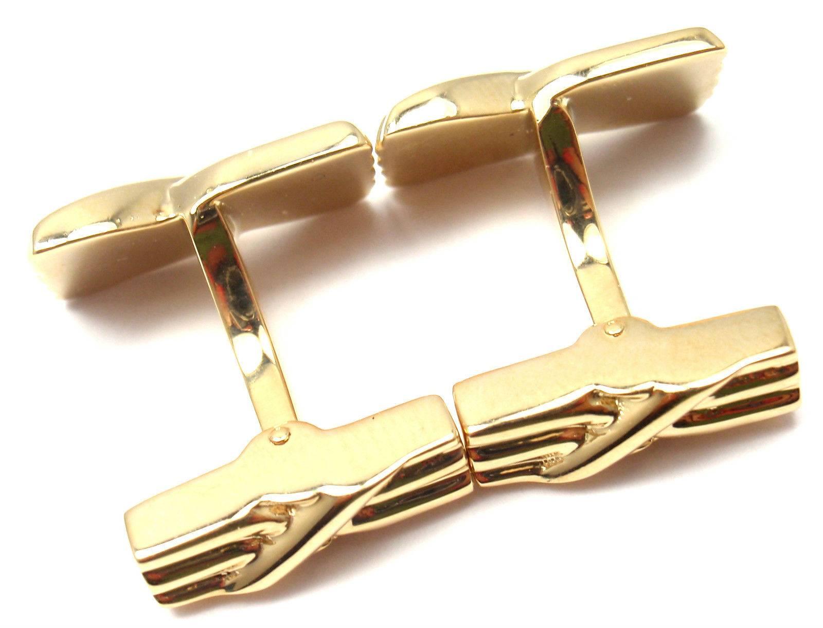 Women's or Men's Tiffany & Co Yellow Gold Cufflinks For Sale