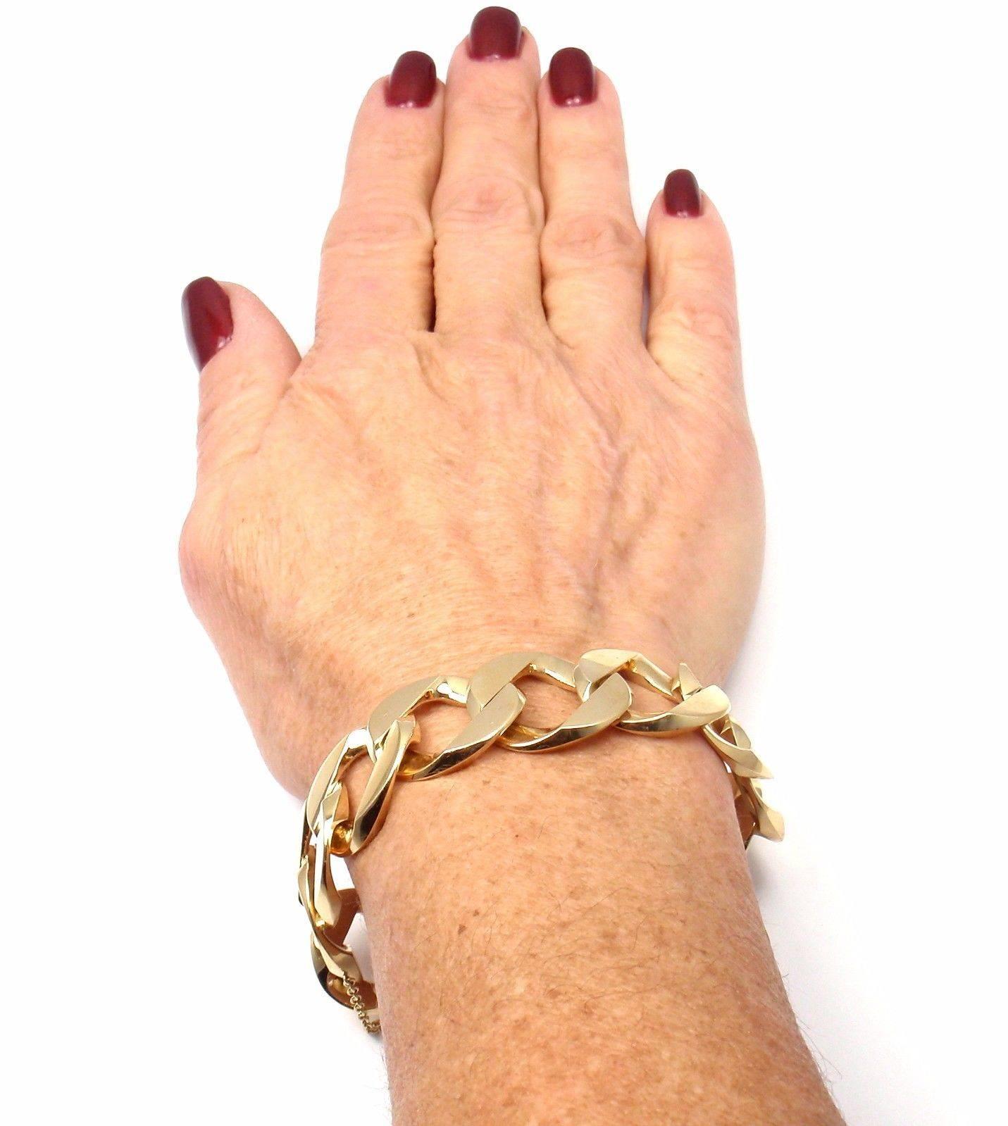 Verdura Classic Curb Link Gold Bracelet In New Condition In Holland, PA