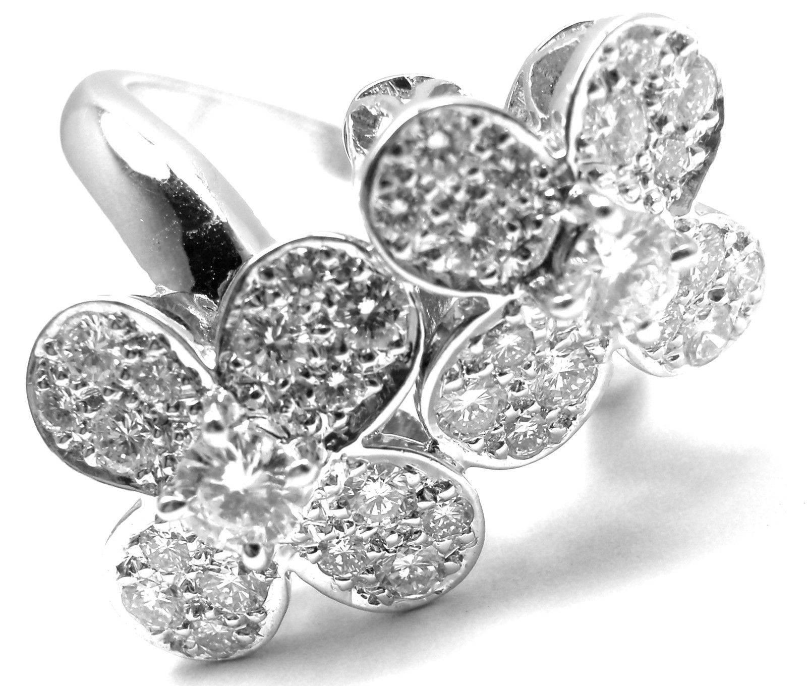 Van Cleef & Arpels Diamant Gold Double Trefle Flower Ring im Zustand „Neu“ in Southampton, PA