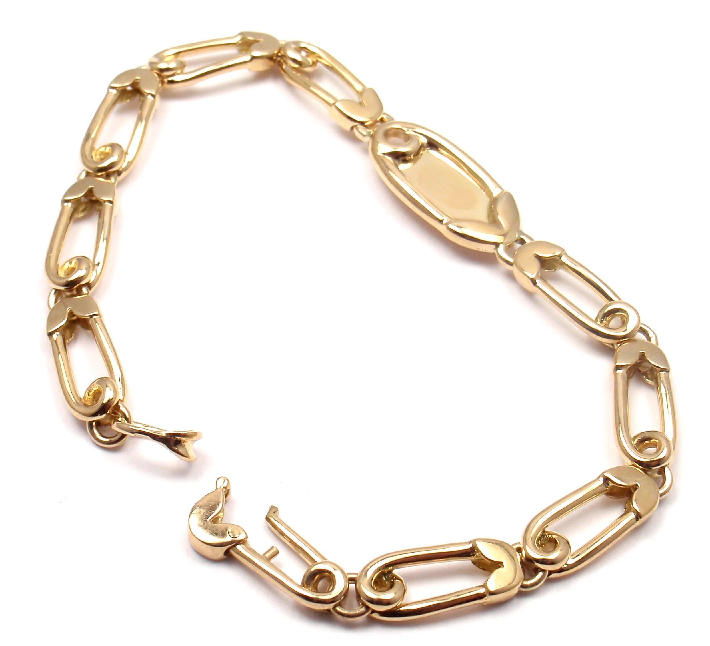 18k Yellow Gold Safety Pin Link Chain Bracelet by Hermes.   

Details:  
Length: 6.5