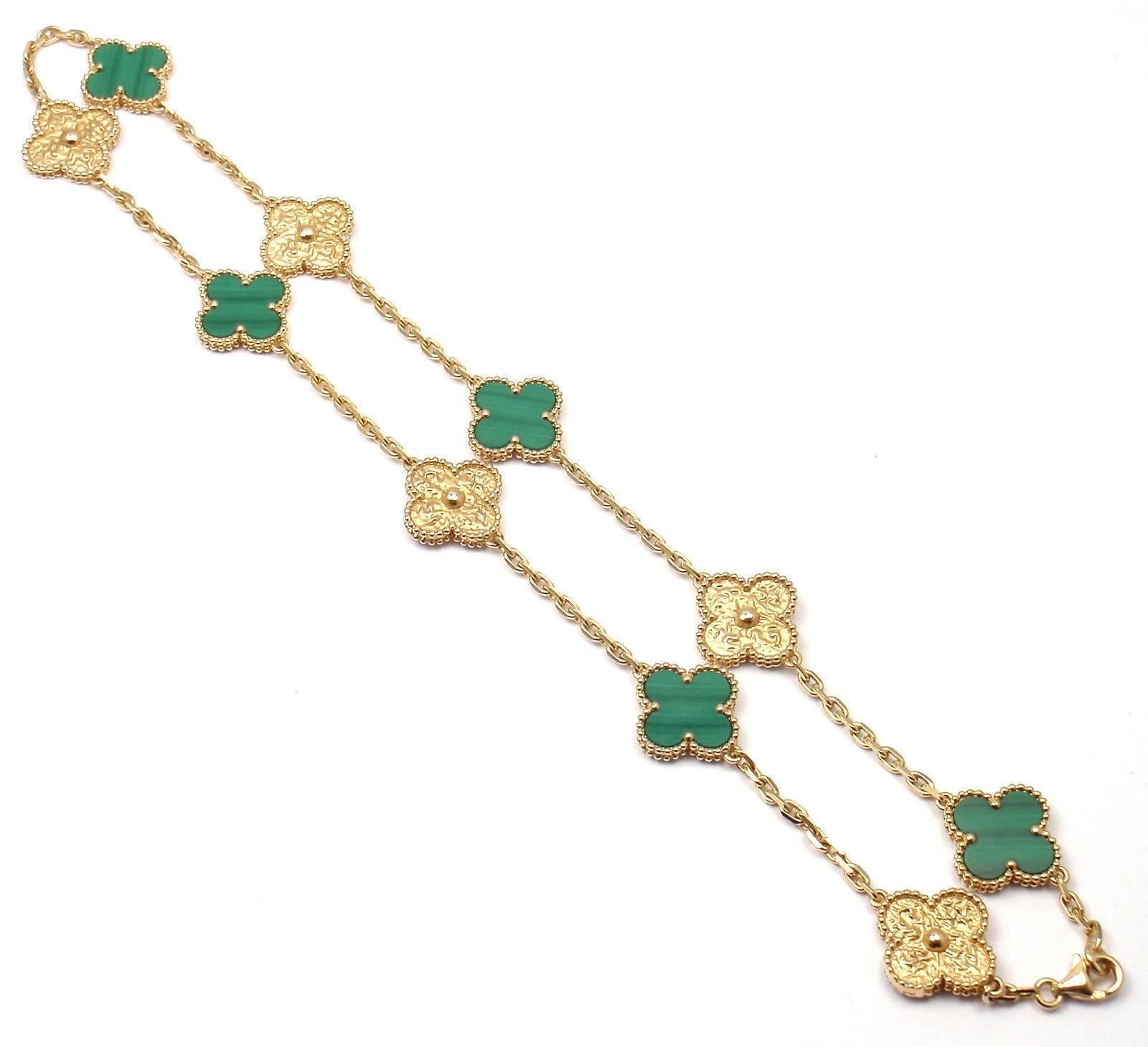 Van Cleef & Arpels Limited Edition Vintage Alhambra Malachite Gold Necklace In New Condition In Southampton, PA