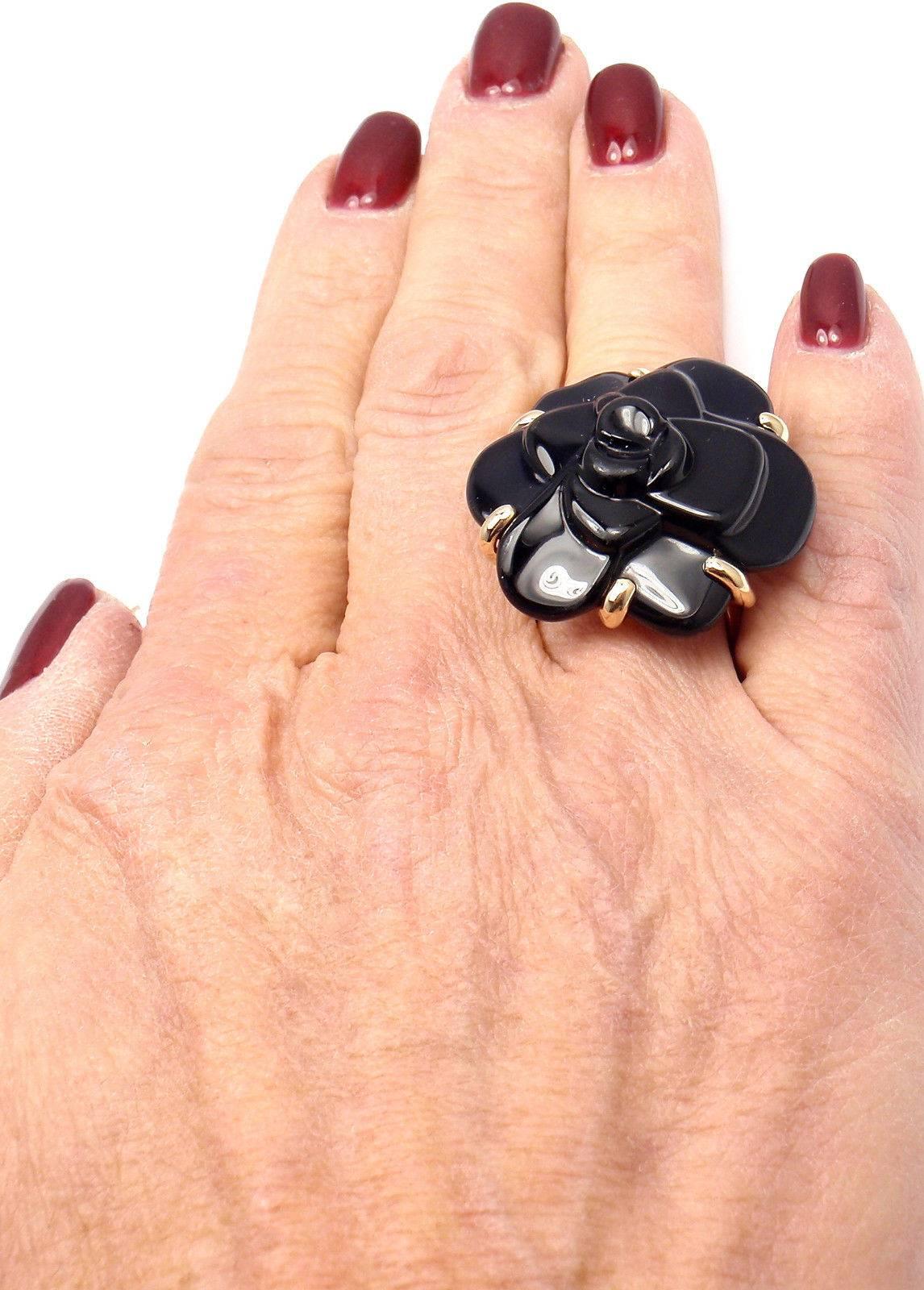 Chanel Camelia Large Black Agate Flower Gold Ring 4
