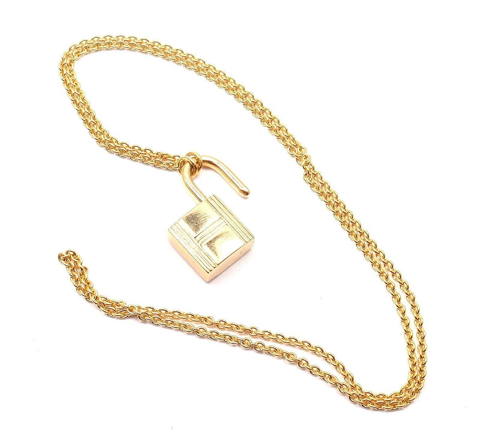 Hermes Paris Lock Pendant Gold Chain Necklace In New Condition In Holland, PA