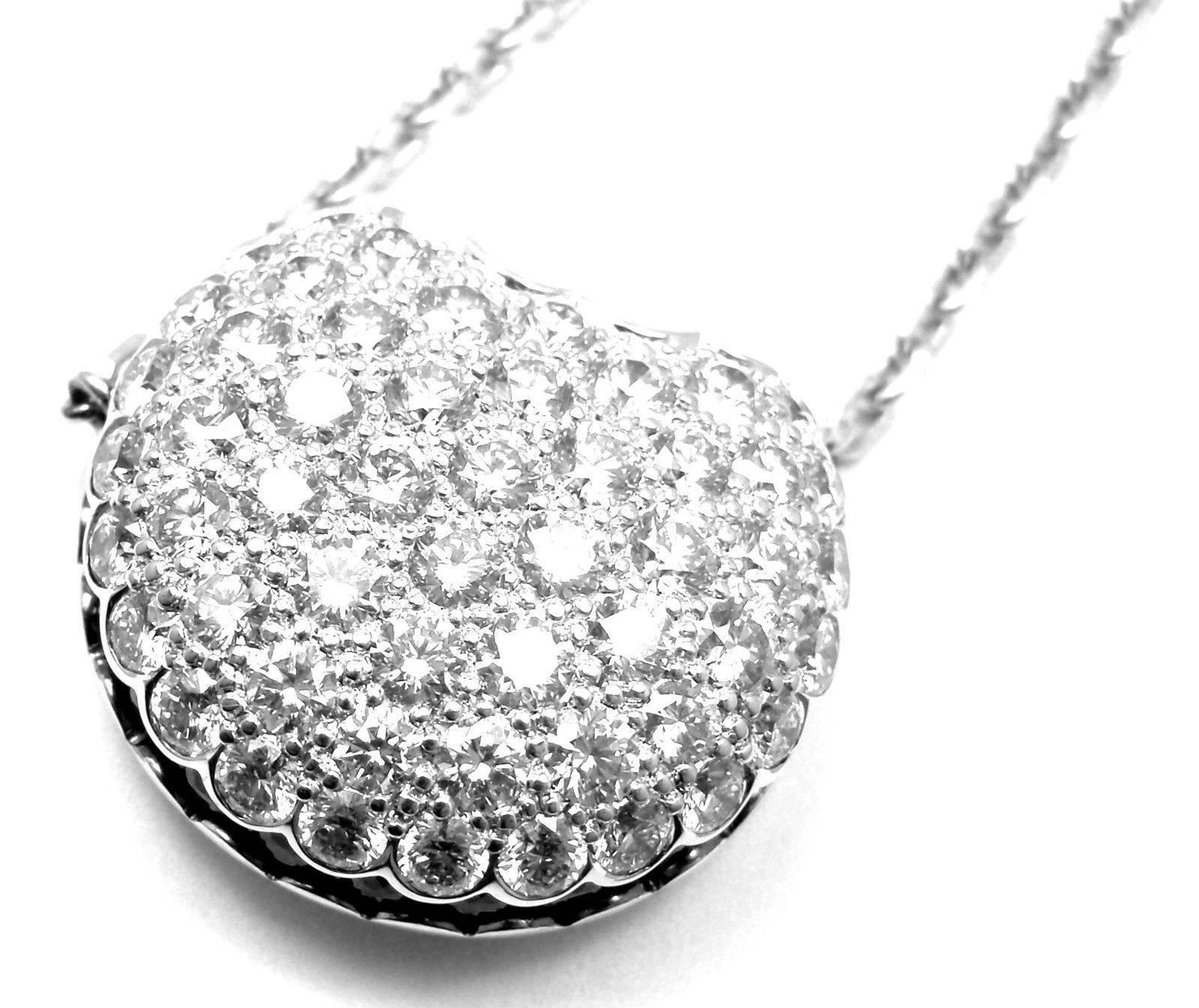 Women's or Men's Boucheron Paris Macaron Large Diamond Gold Pendant Necklace