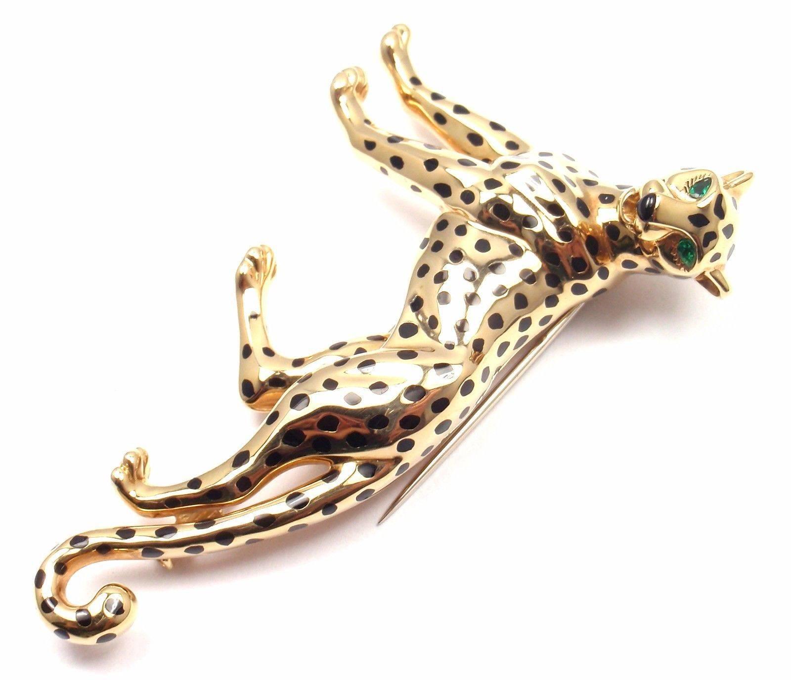 Cartier Panther Panthere Onyx Emerald Yellow Gold Large Pin Brooch In New Condition In Holland, PA