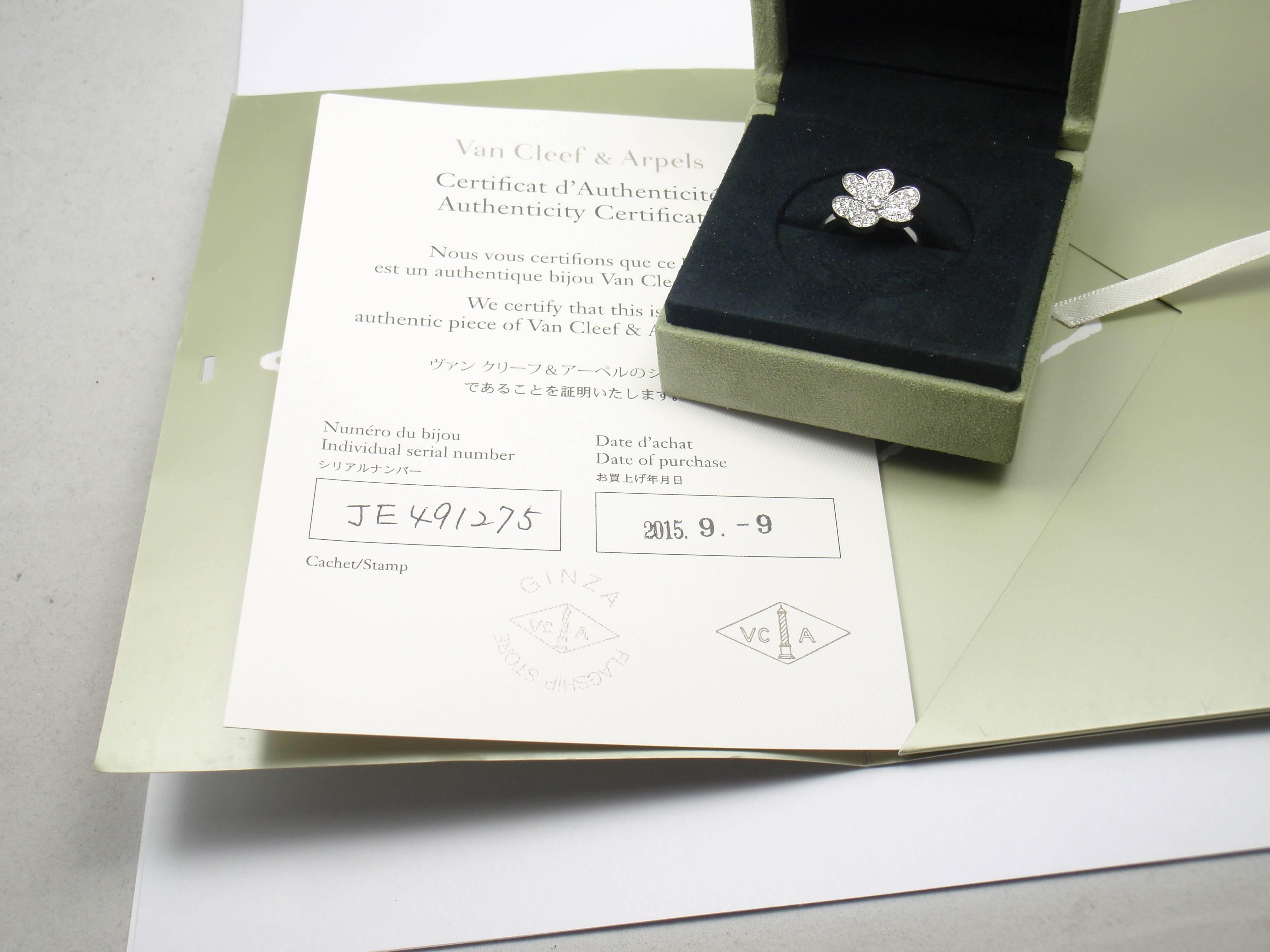 Women's or Men's VAN CLEEF & ARPELS Frivole Diamond Flower White Gold Ring