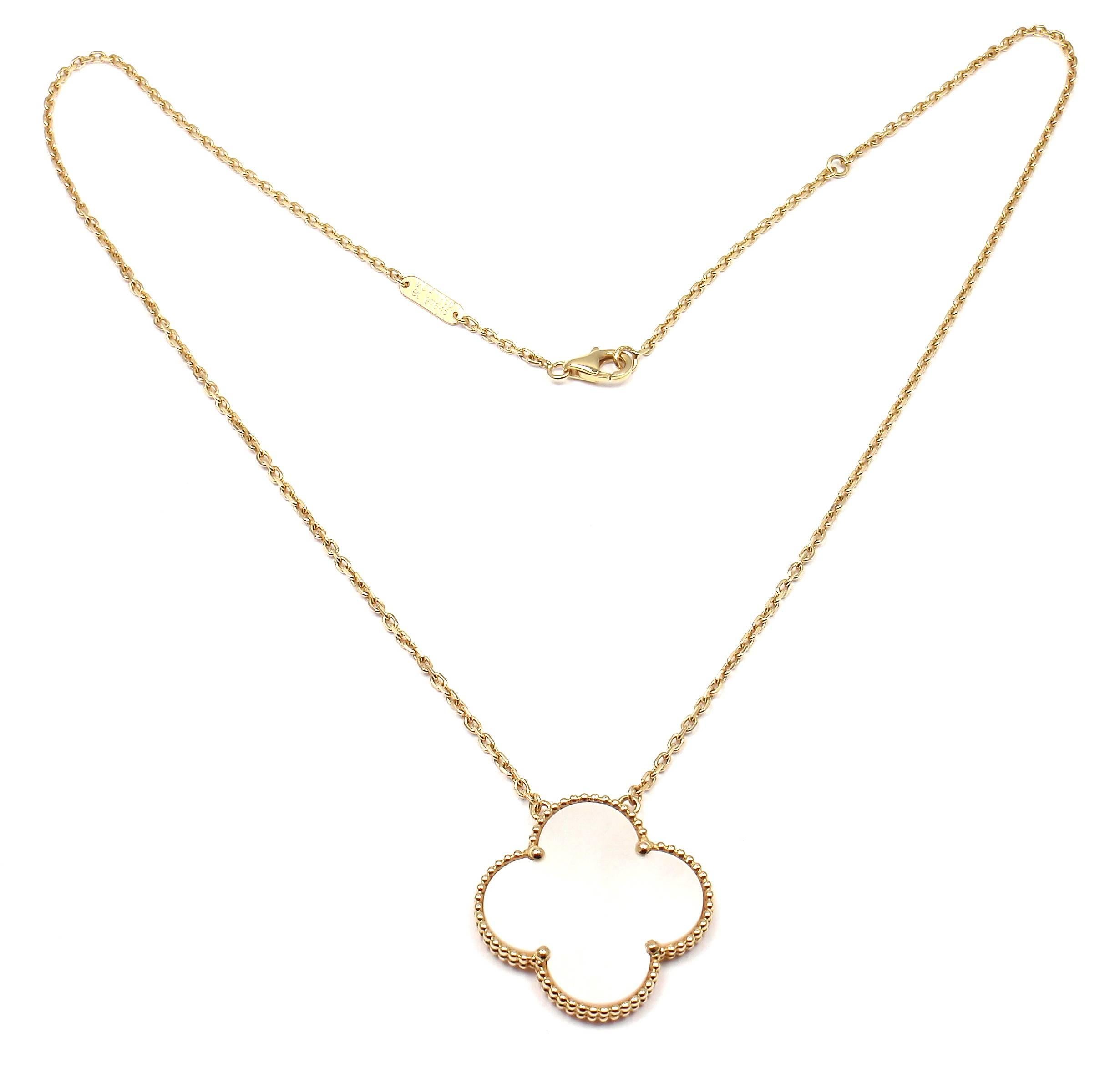 Women's or Men's Van Cleef & Arpels Magic Alhambra Mother Of Pearl Limited Yellow Gold Necklace